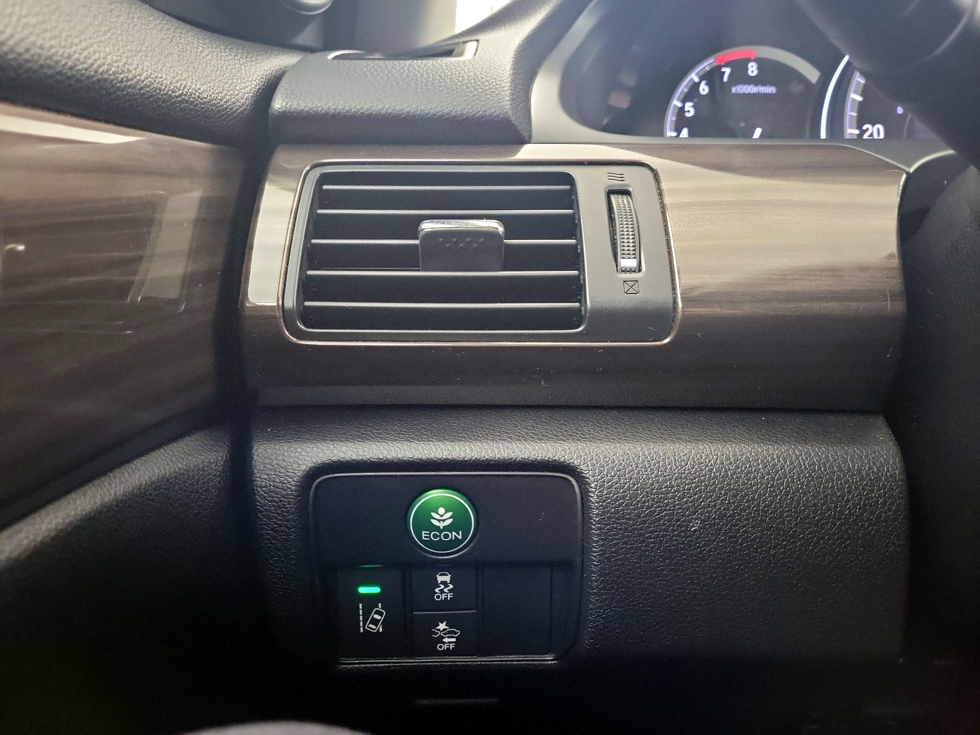 Thumbnail: 2016 Honda Accord - 11