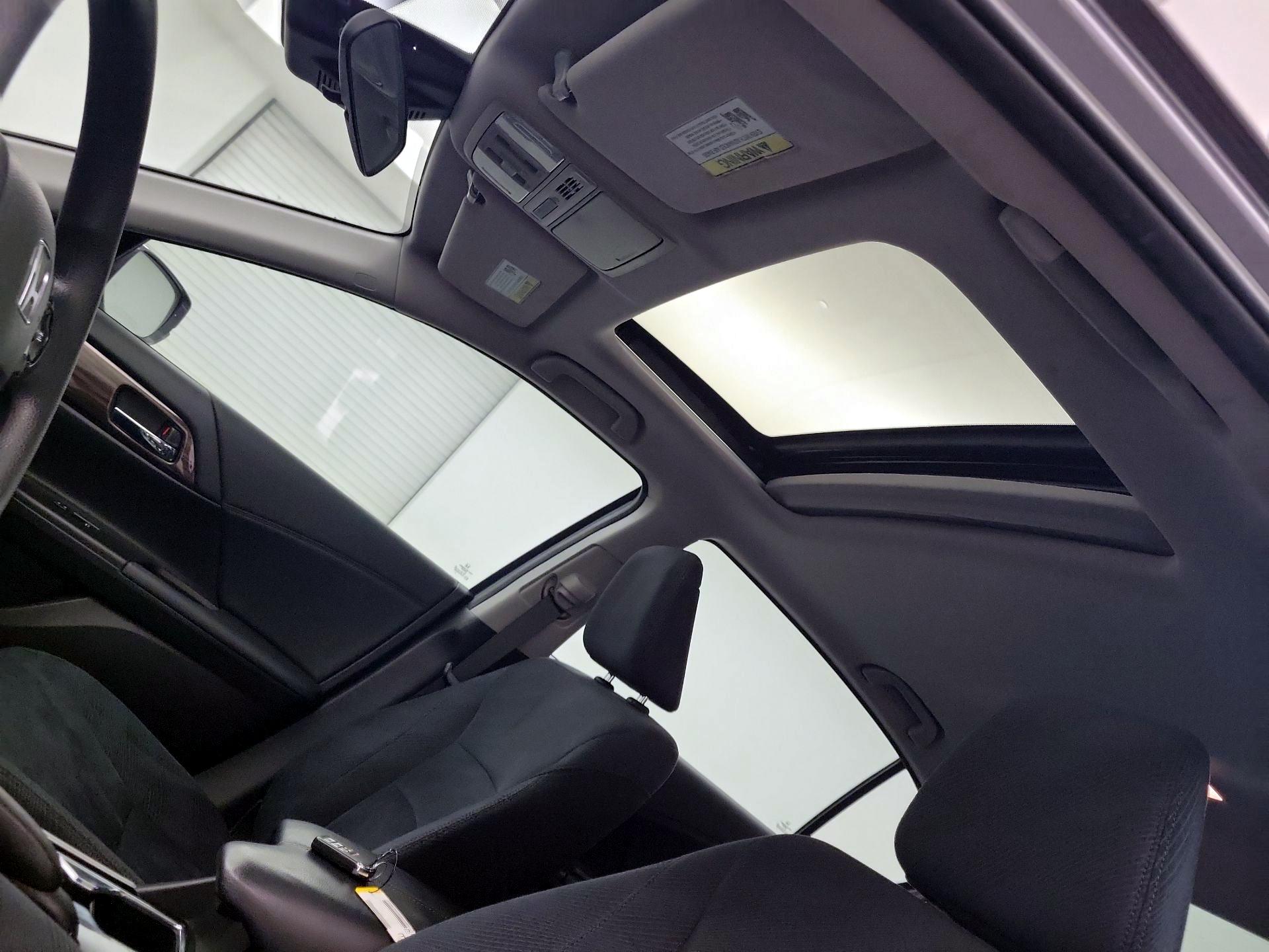 Thumbnail: 2016 Honda Accord - 17