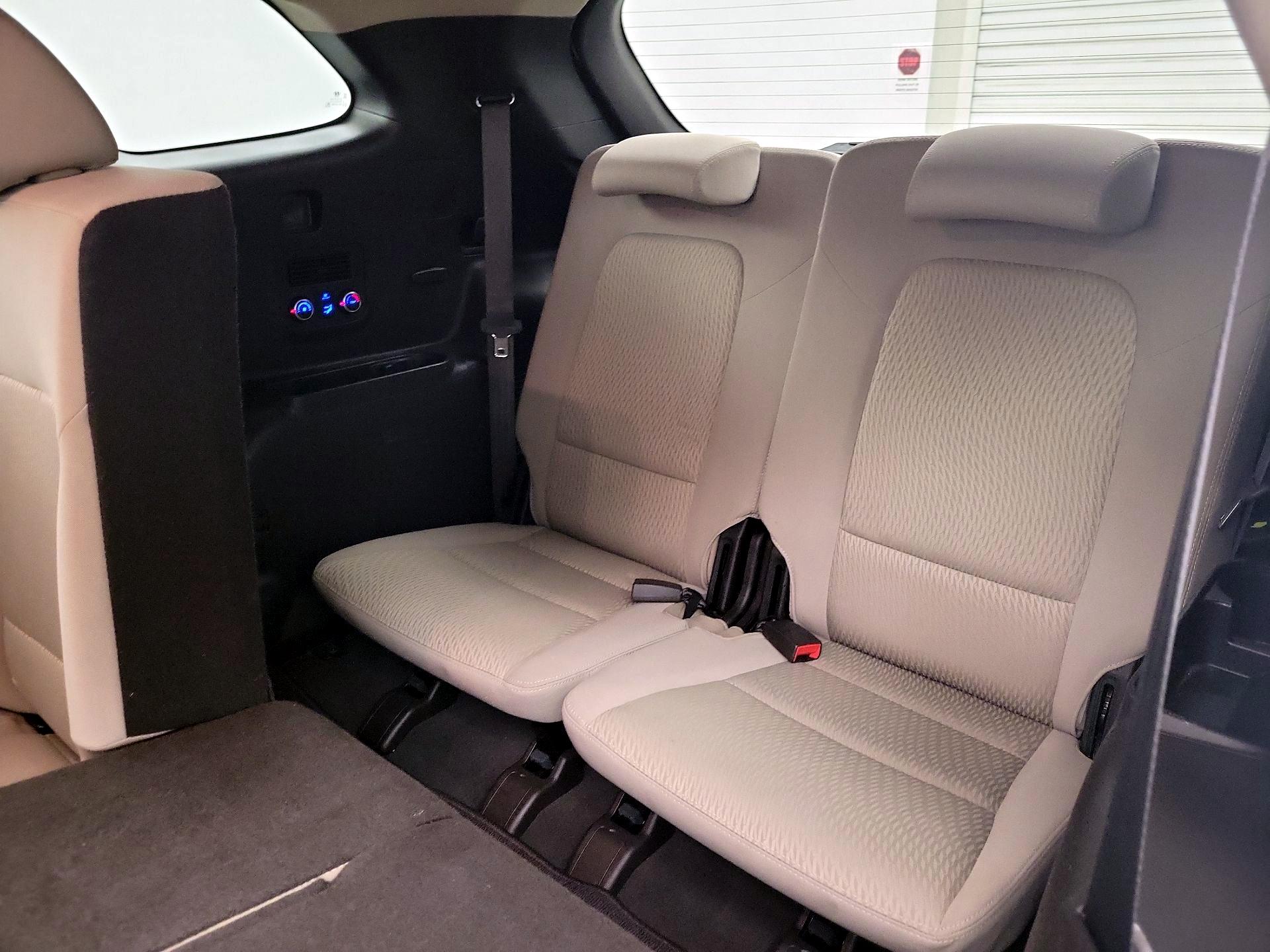 Thumbnail: 2017 Hyundai Santa Fe - 18