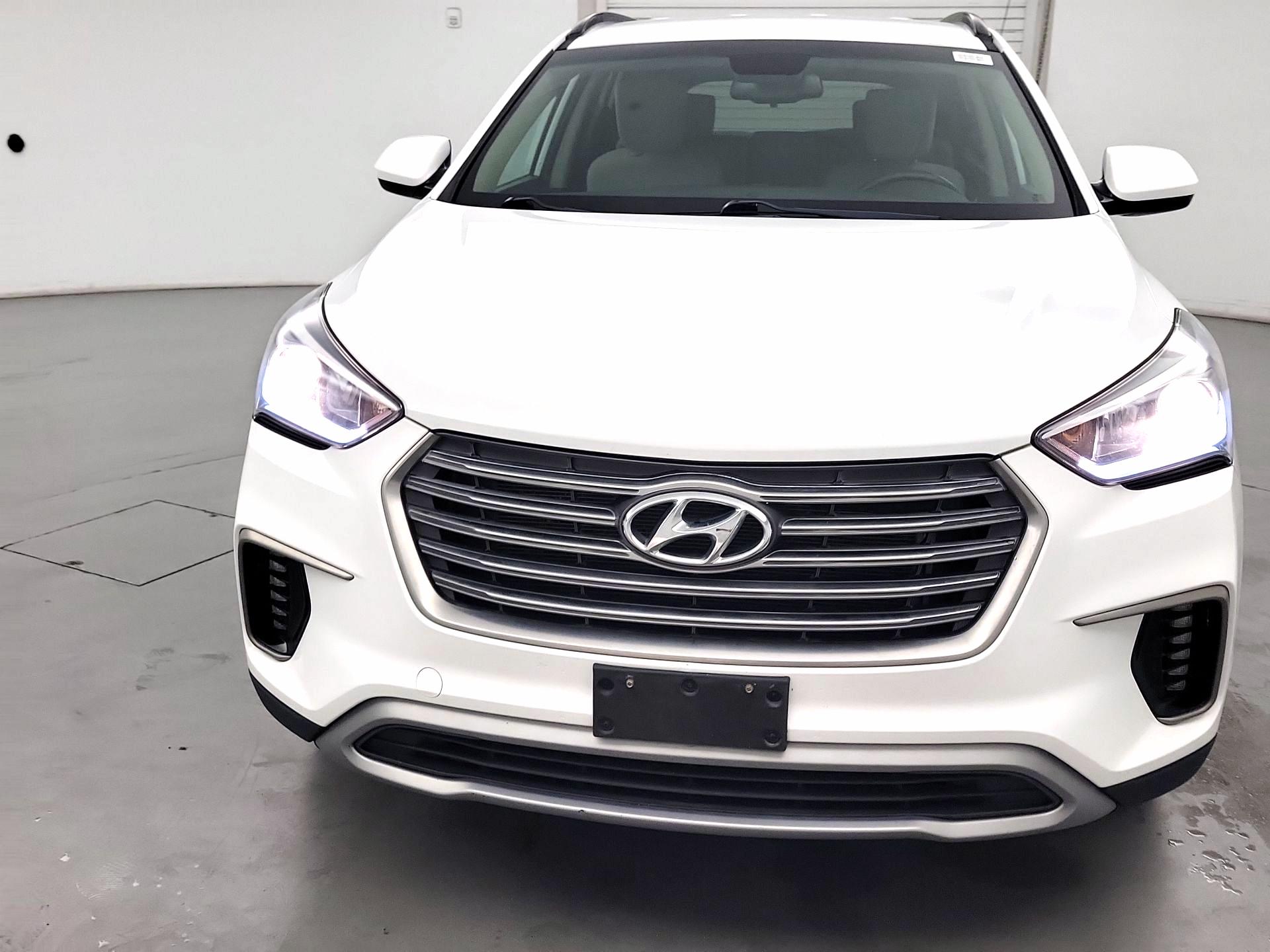 Thumbnail: 2017 Hyundai Santa Fe - 2