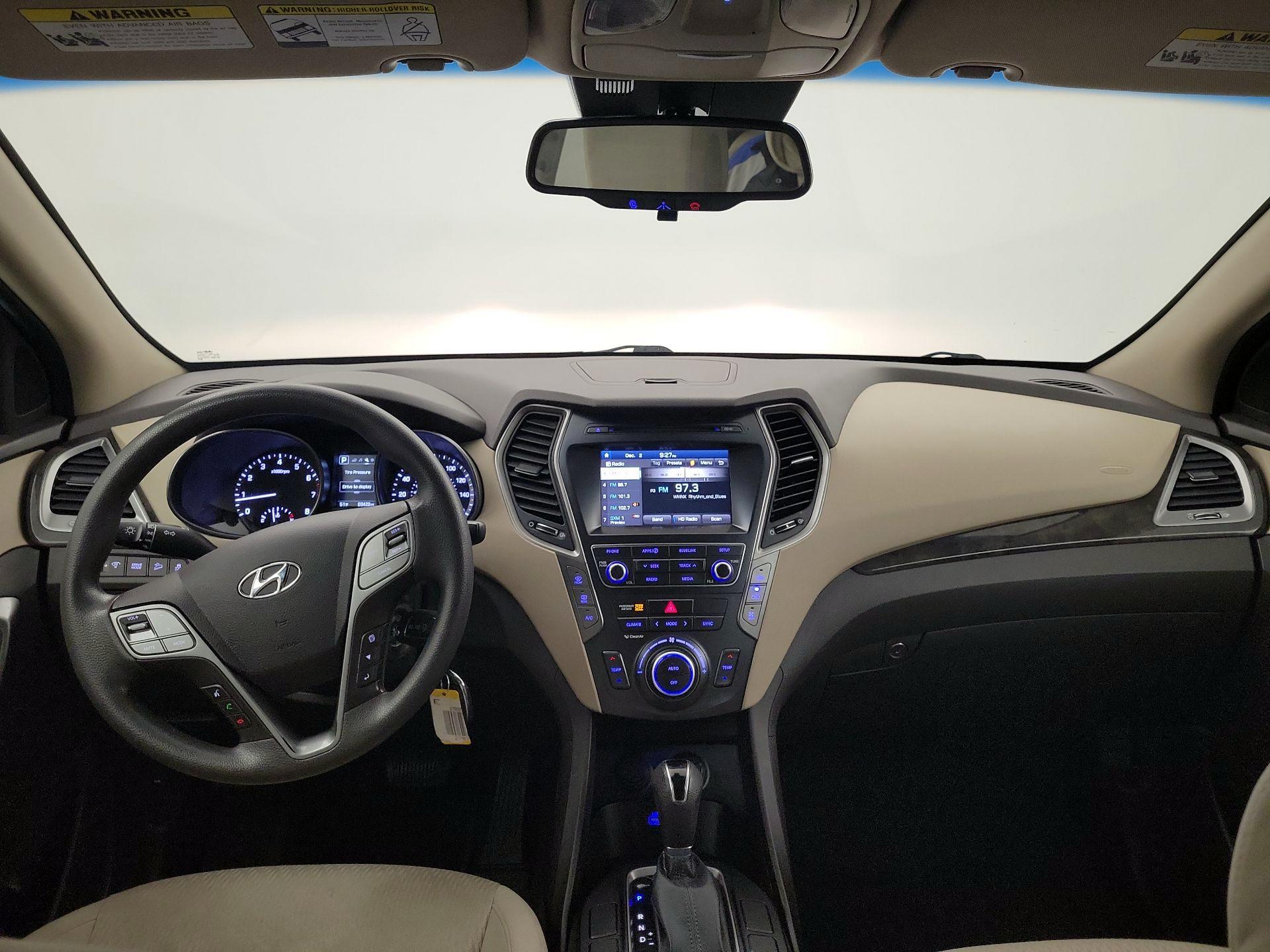 Thumbnail: 2017 Hyundai Santa Fe - 8