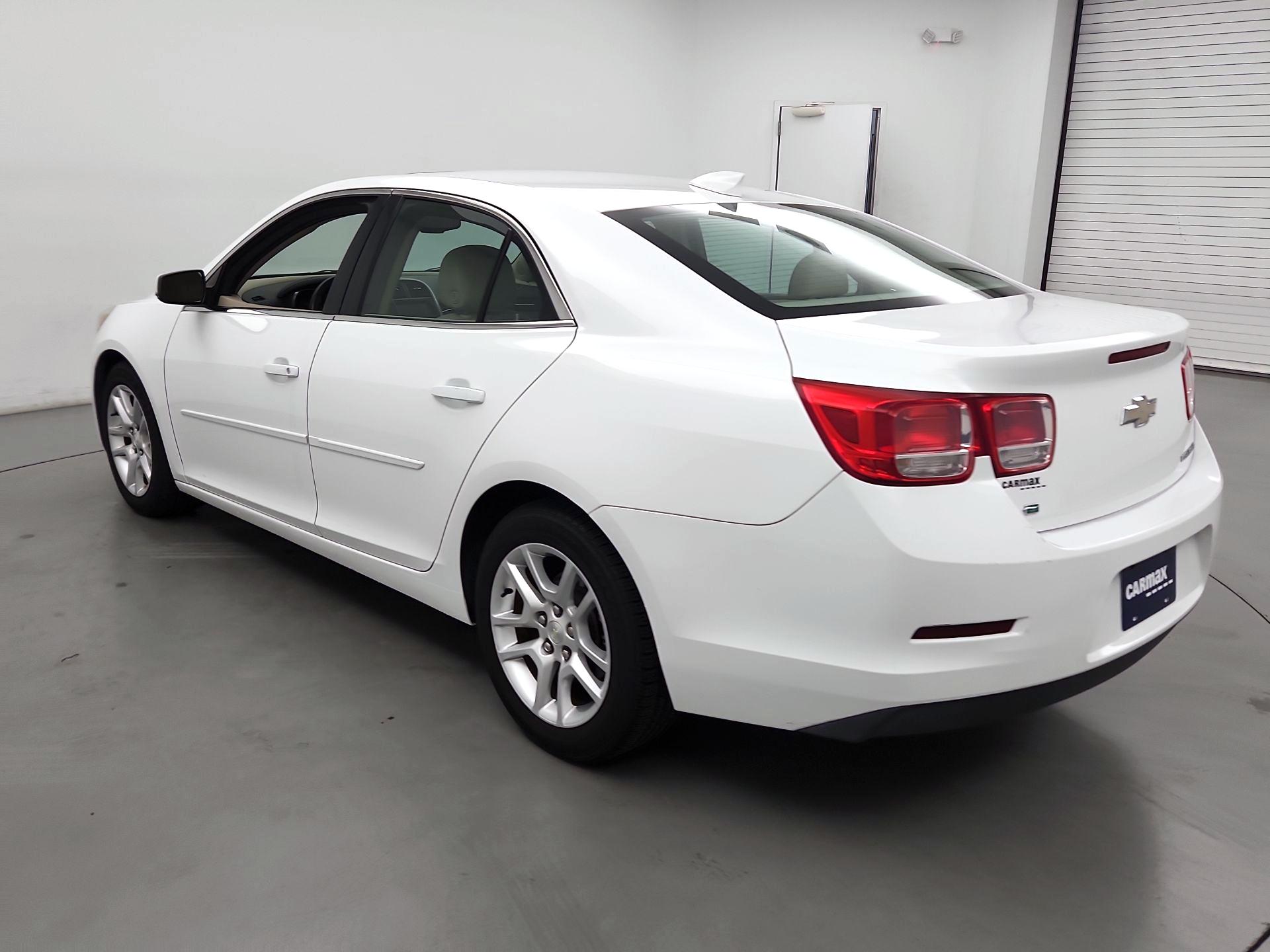 Thumbnail: 2016 Chevrolet Malibu - 7