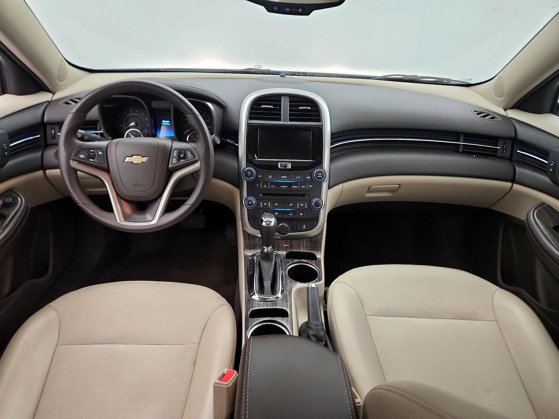 Thumbnail: 2016 Chevrolet Malibu - 8