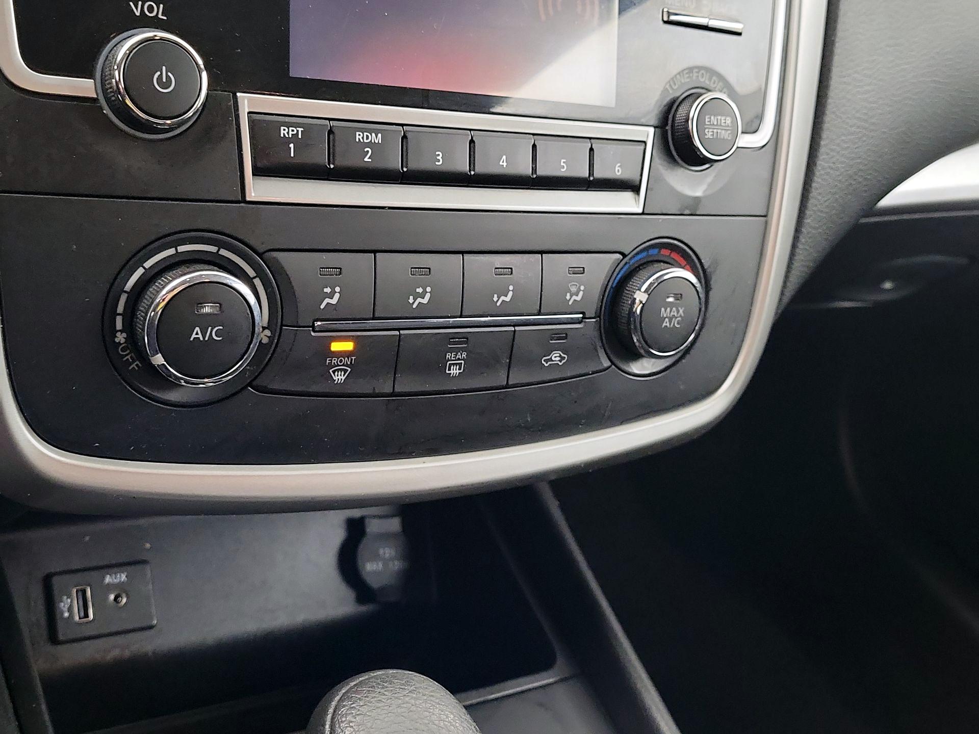 Thumbnail: 2018 Nissan Altima - 14