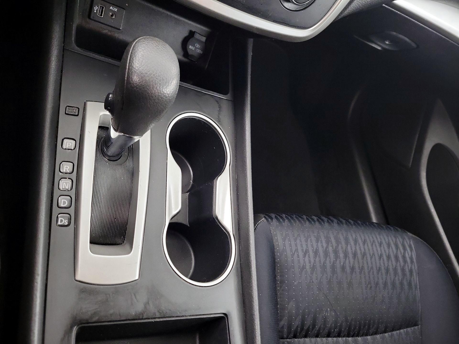 Thumbnail: 2018 Nissan Altima - 15