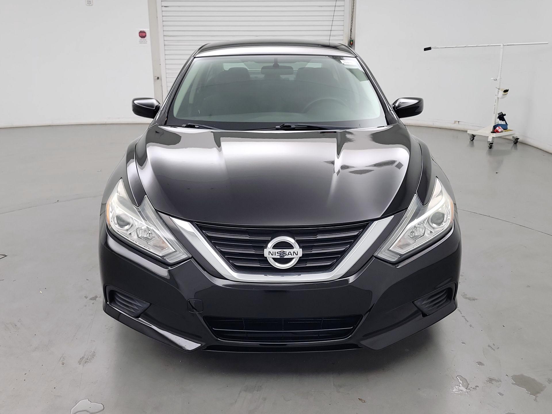 Thumbnail: 2018 Nissan Altima - 2