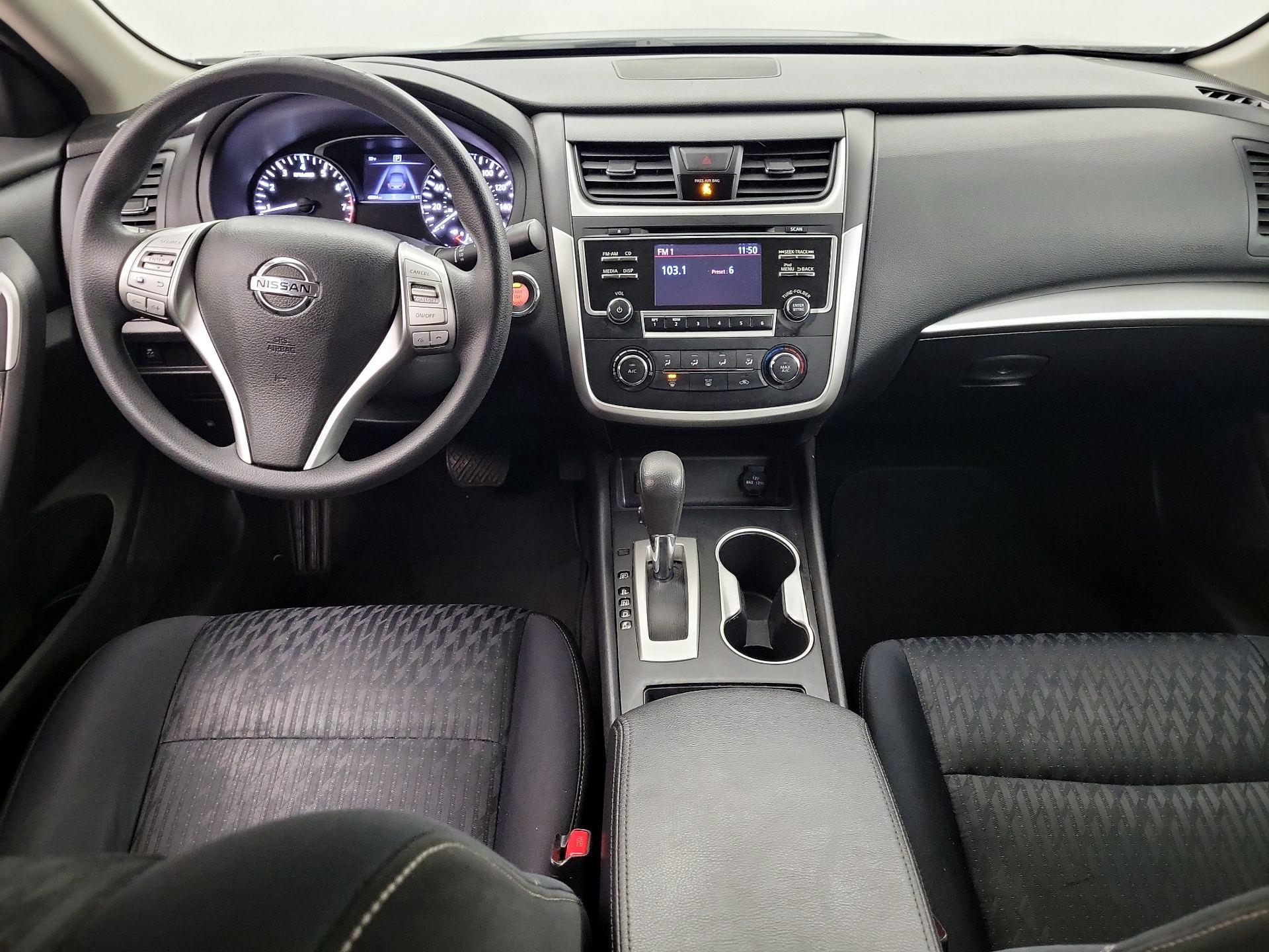 Thumbnail: 2018 Nissan Altima - 8