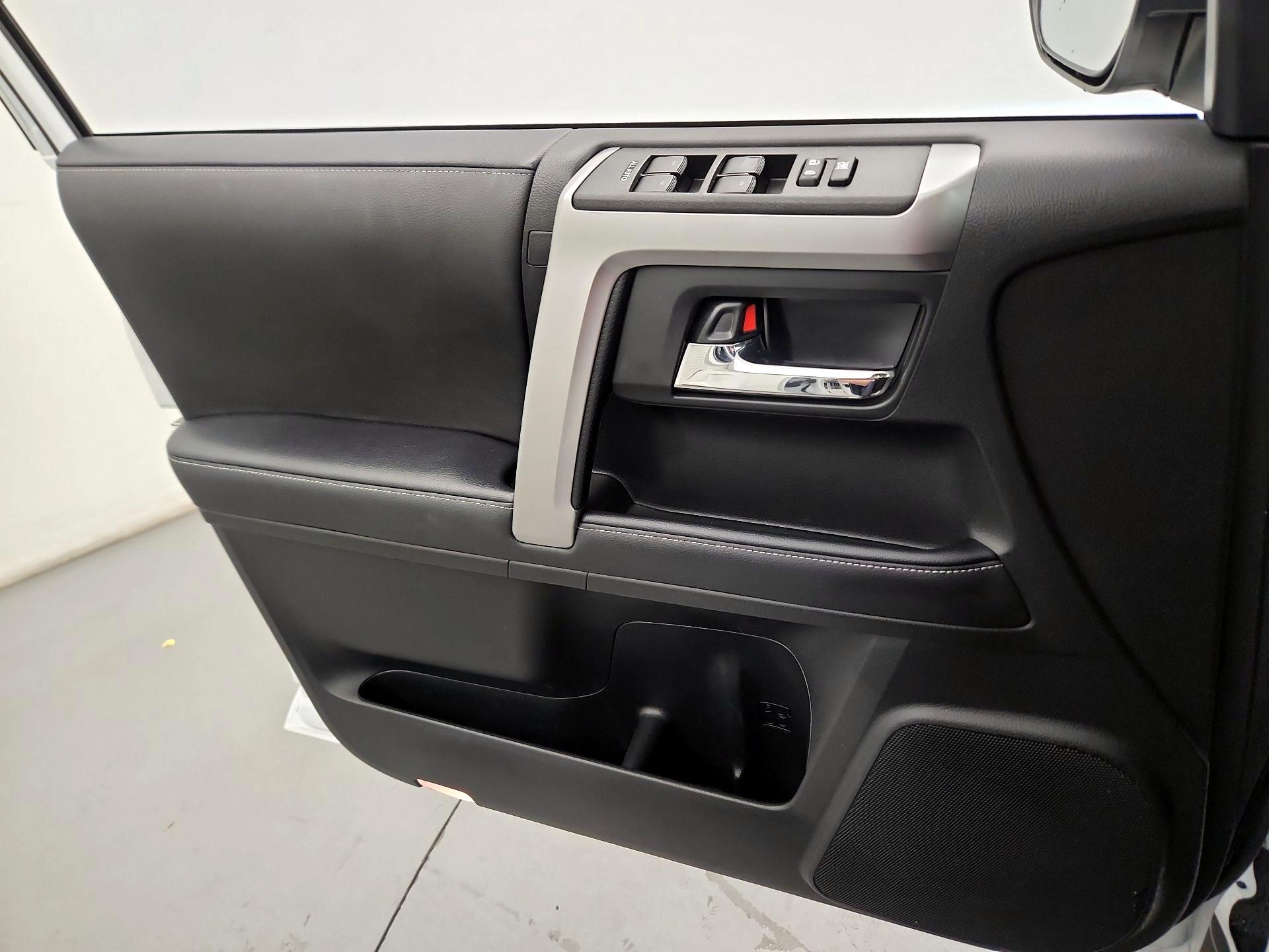 Thumbnail: 2024 Toyota 4Runner - 10