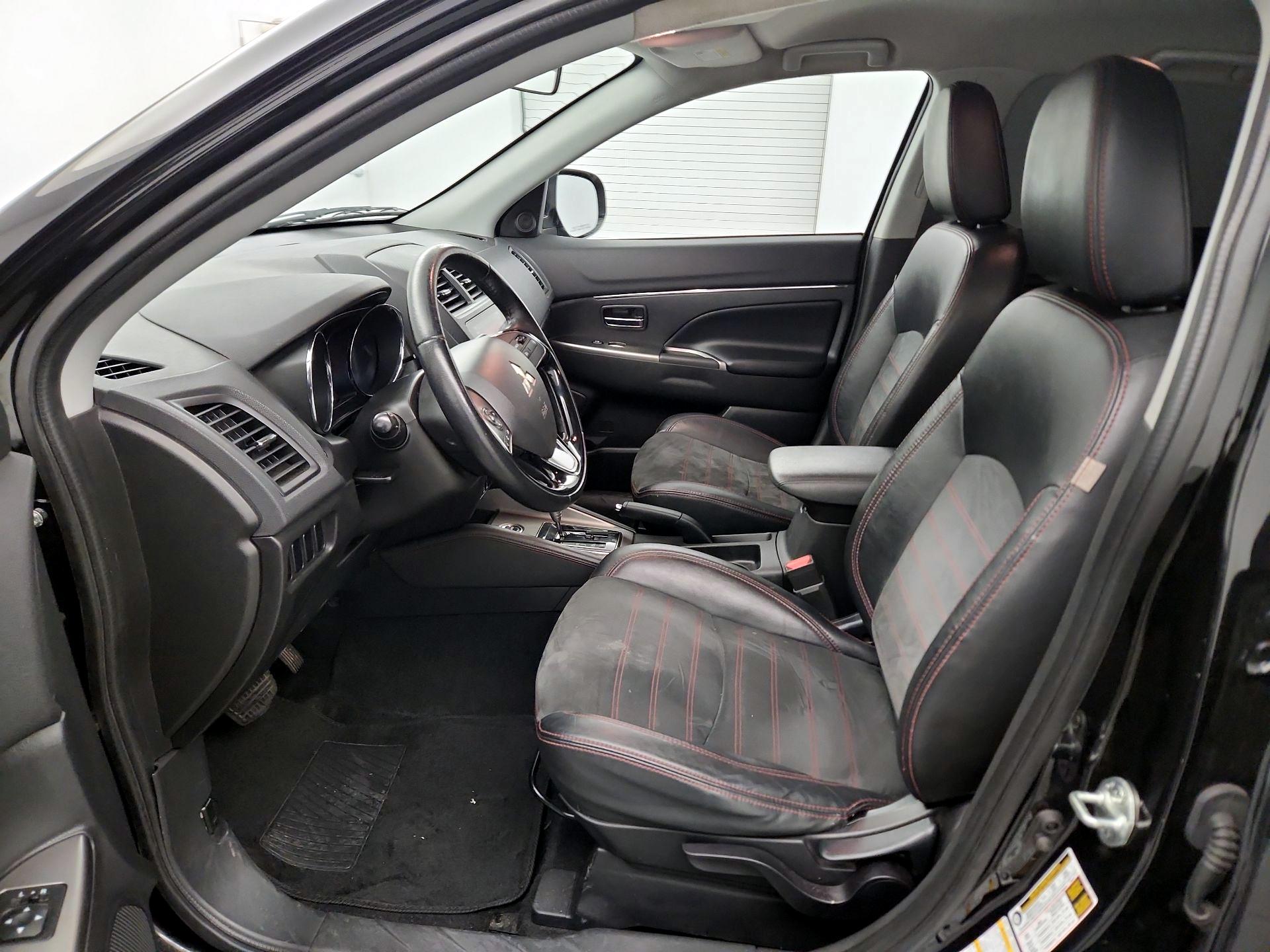 Thumbnail: 2018 Mitsubishi Outlander Sport - 9