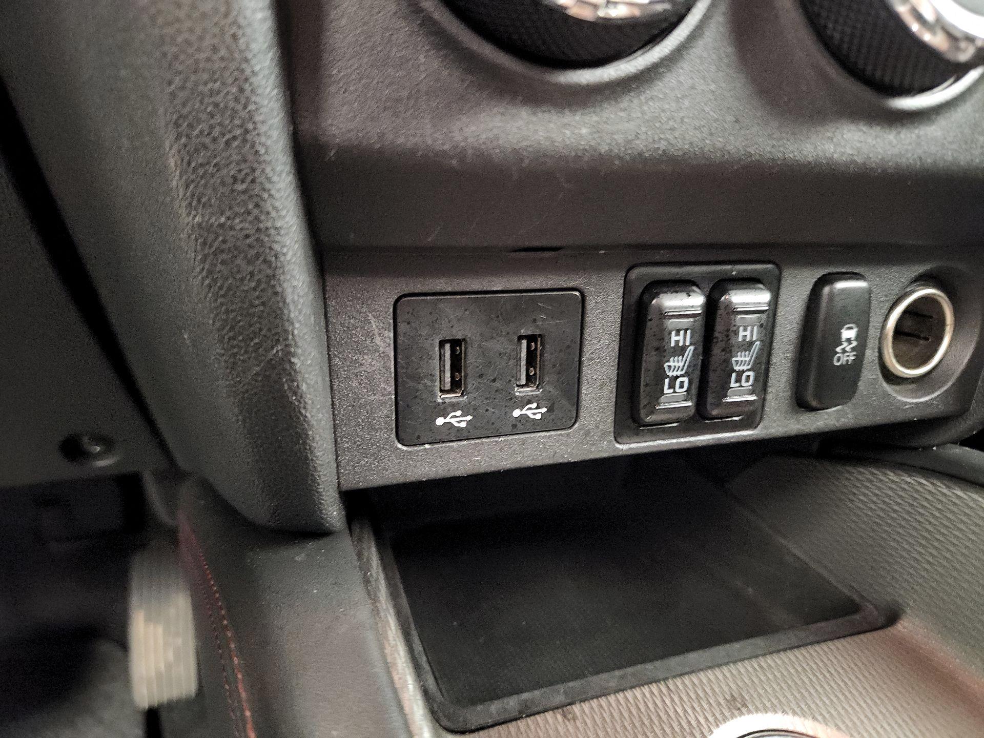 Thumbnail: 2018 Mitsubishi Outlander Sport - 15