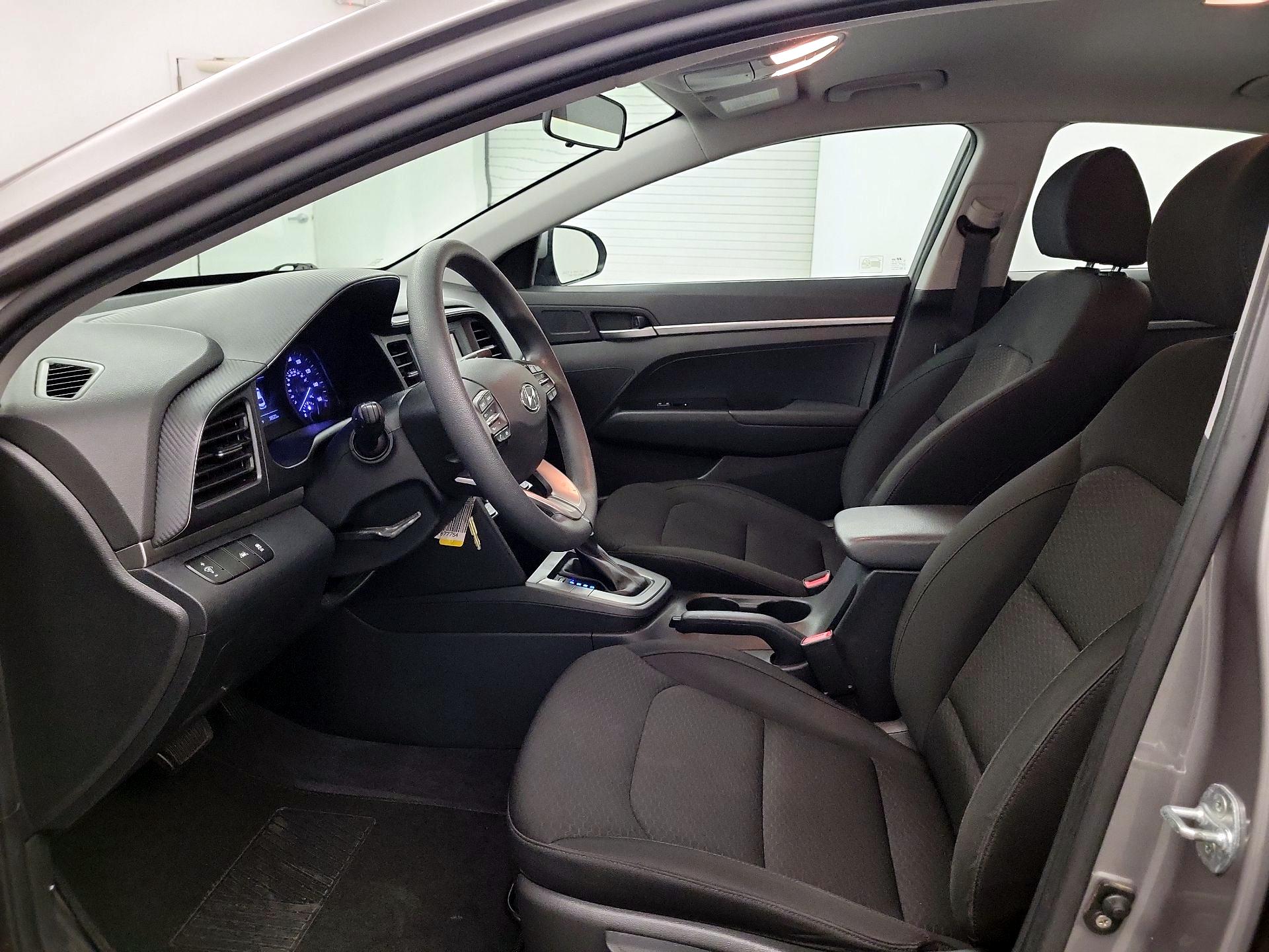 Thumbnail: 2020 Hyundai Elantra - 9