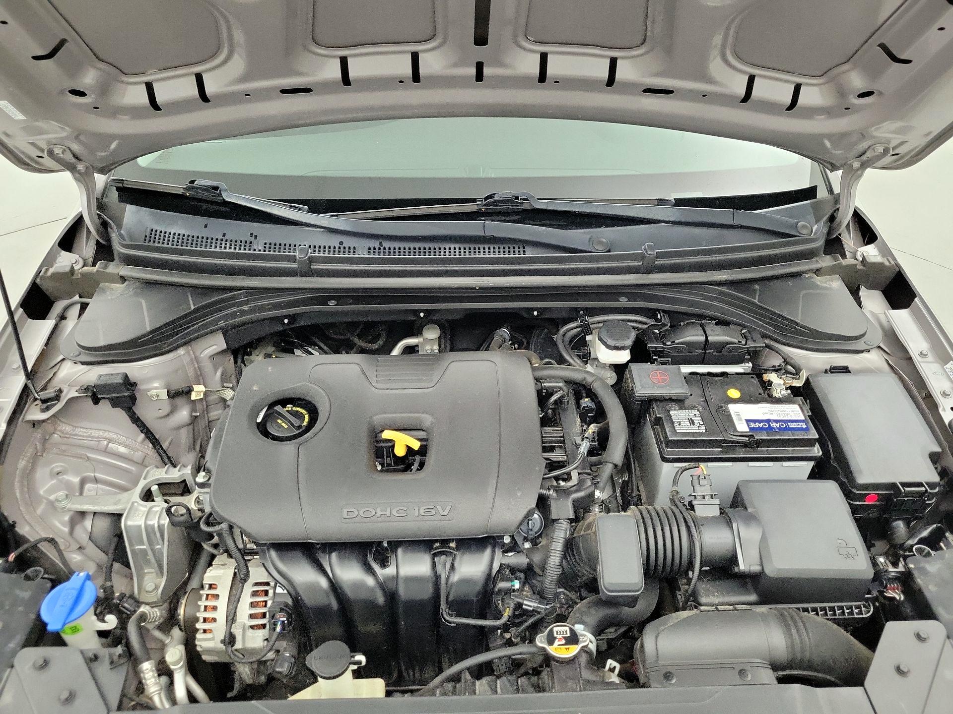 Thumbnail: 2020 Hyundai Elantra - 19