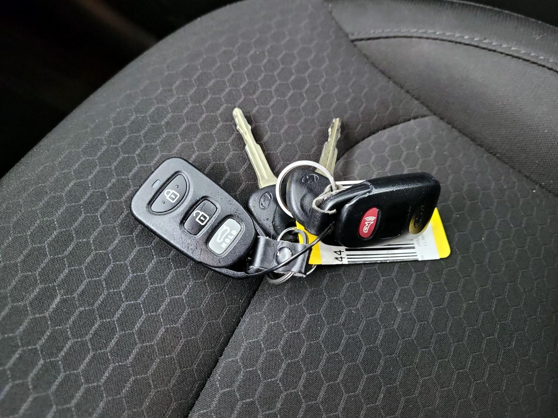 Thumbnail: 2020 Hyundai Elantra - 20