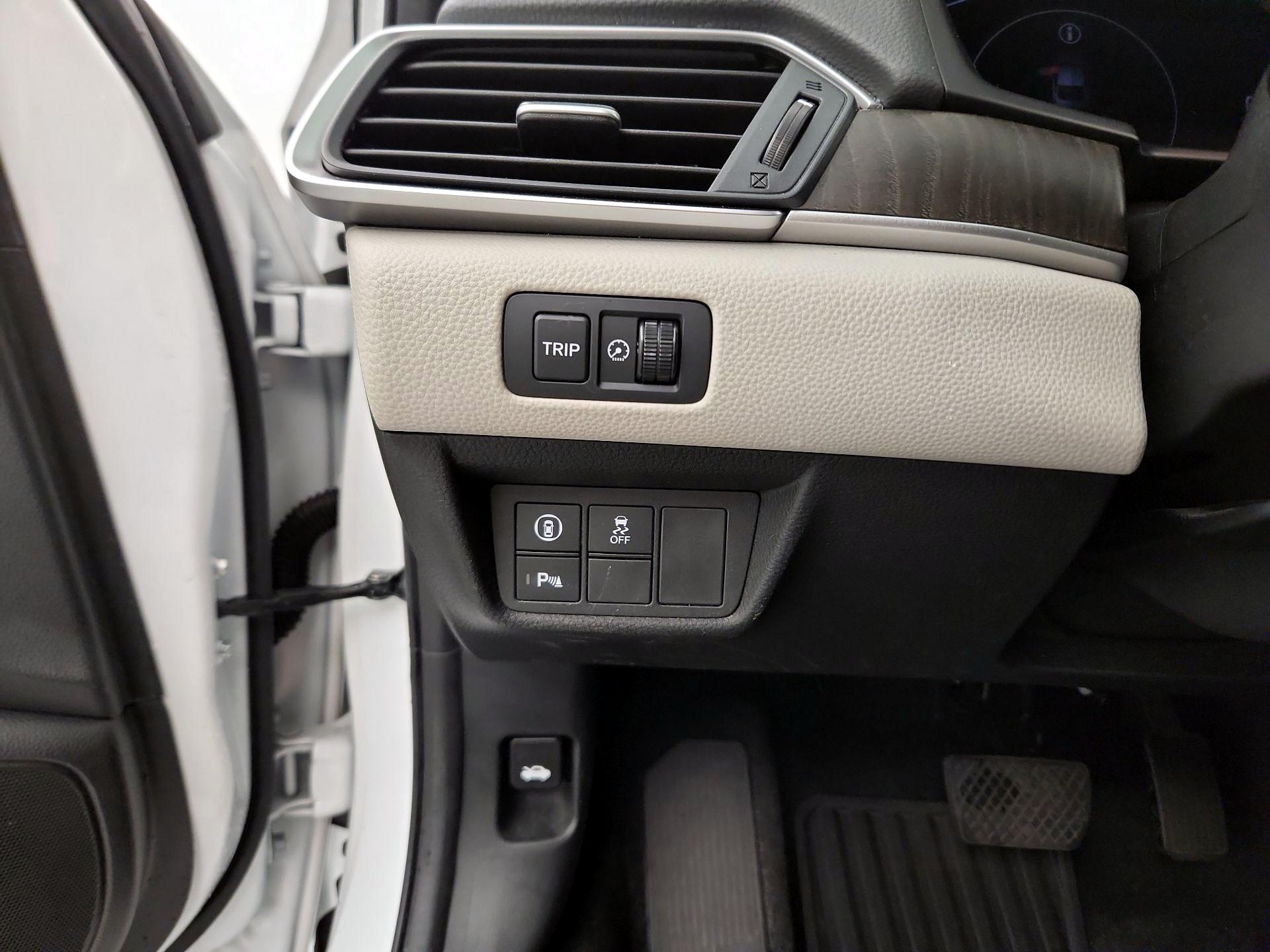 Thumbnail: 2022 Honda Accord - 11