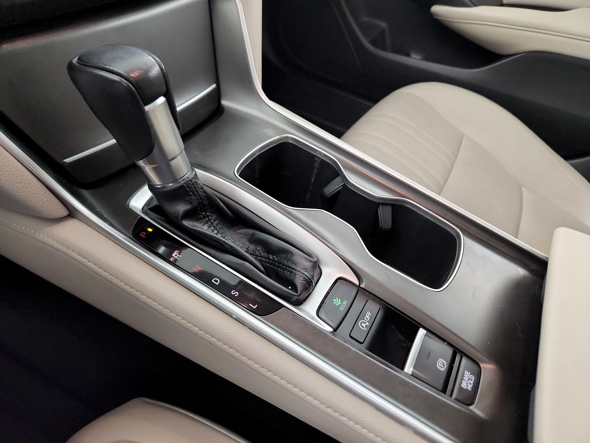 Thumbnail: 2022 Honda Accord - 15