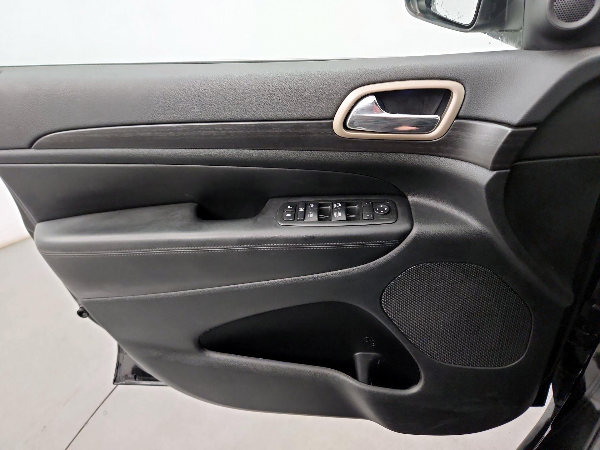 Thumbnail: 2014 Jeep Grand Cherokee - 10