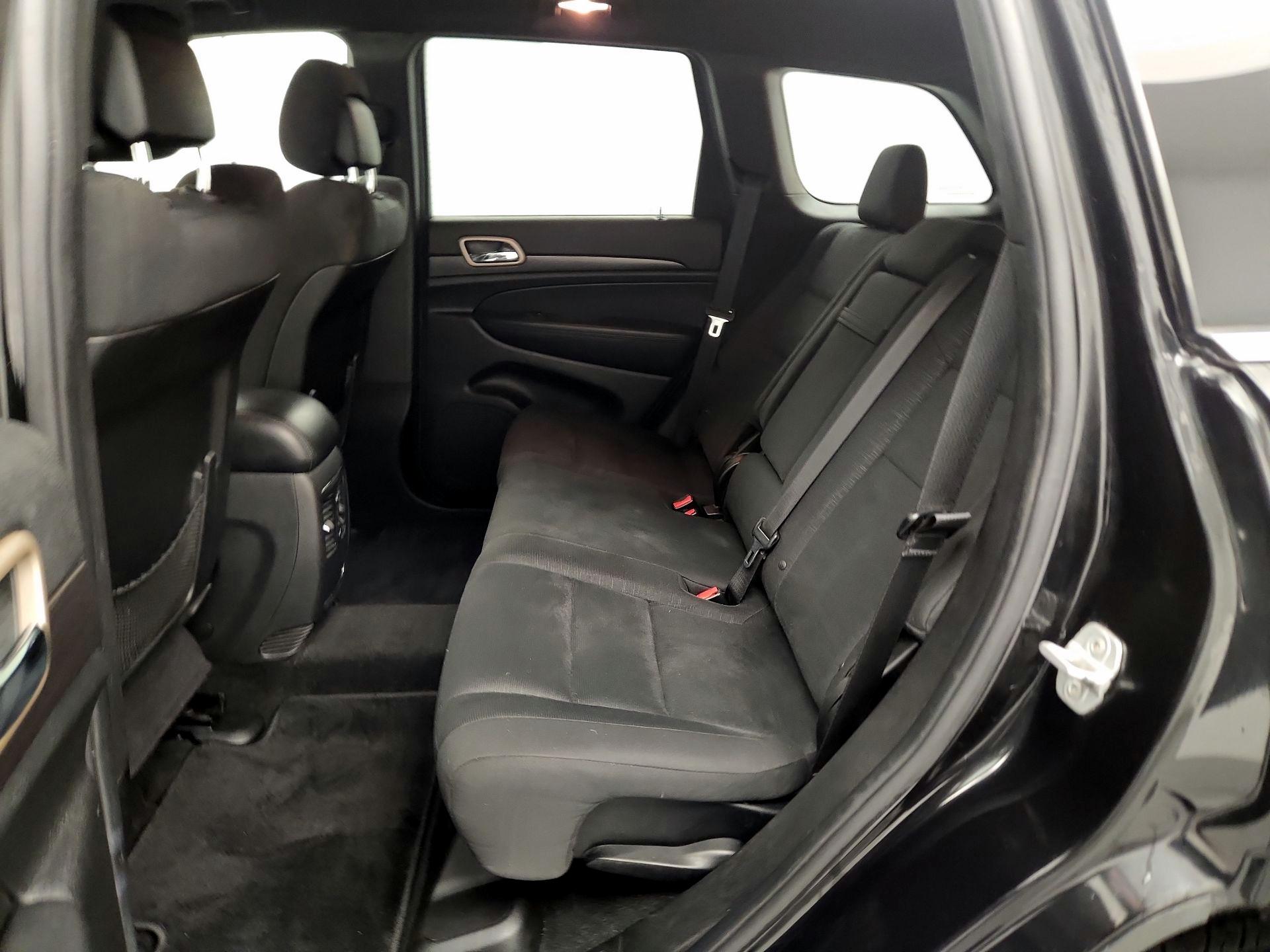 Thumbnail: 2014 Jeep Grand Cherokee - 16