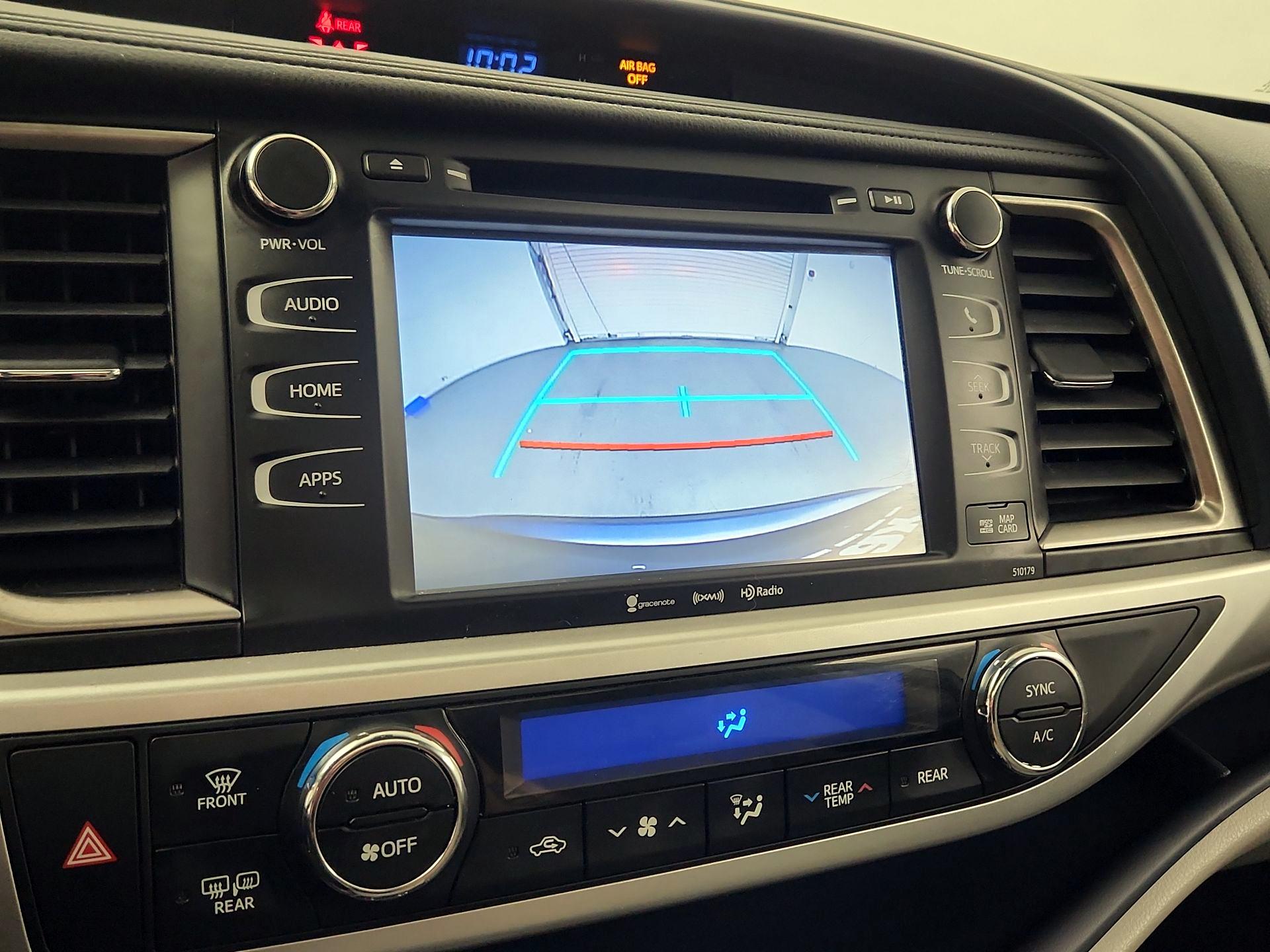 Thumbnail: 2017 Toyota Highlander - 13