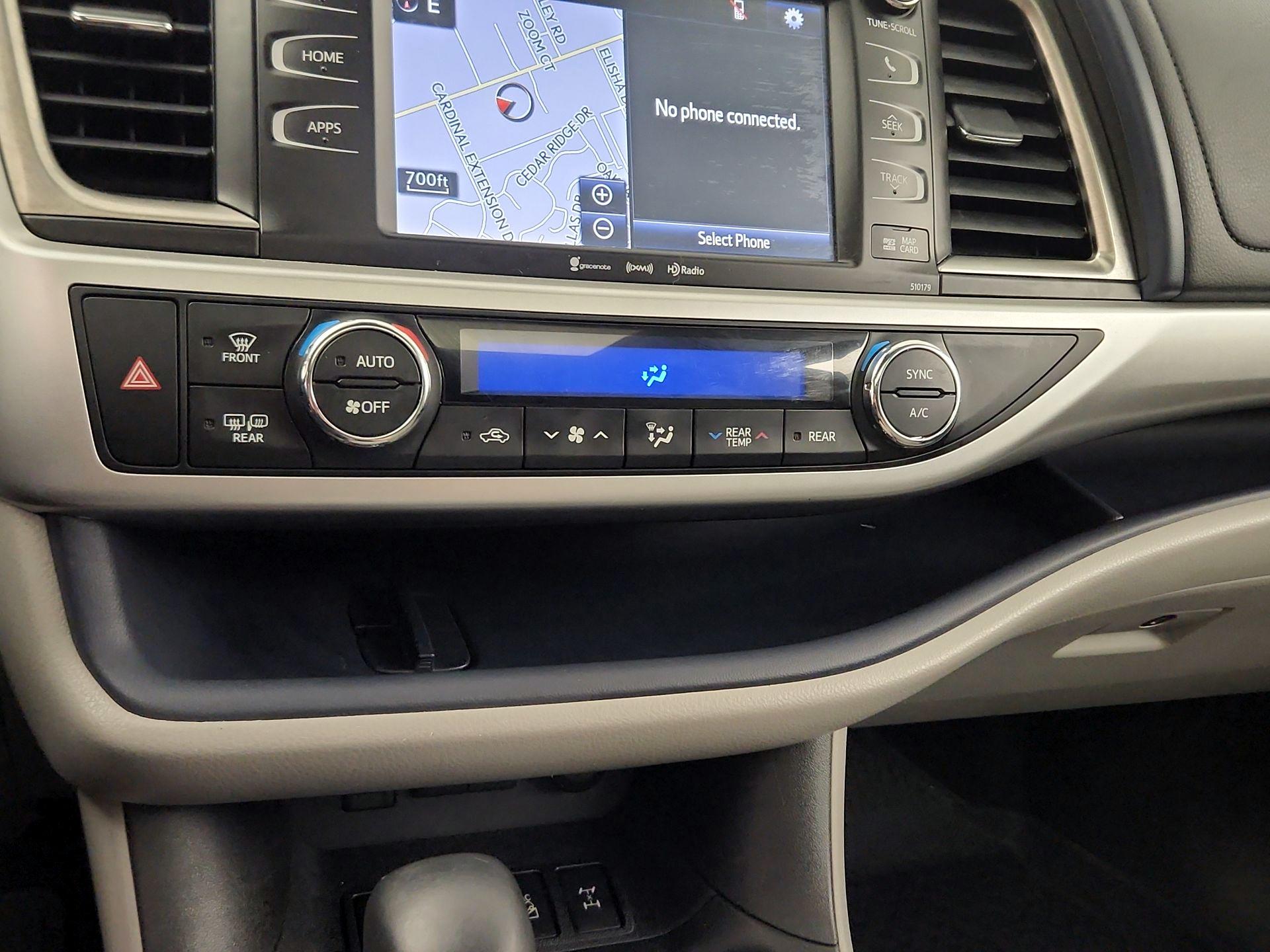 Thumbnail: 2017 Toyota Highlander - 15