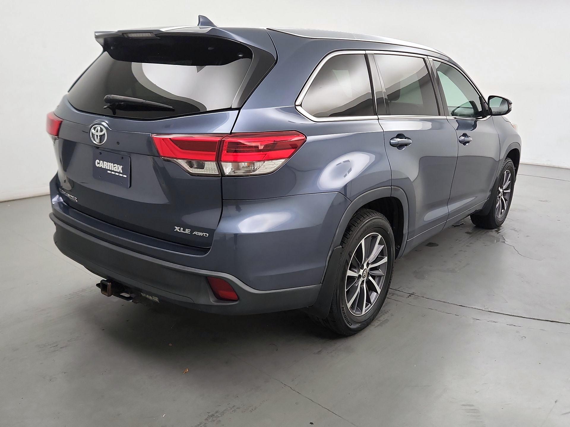 Thumbnail: 2017 Toyota Highlander - 5