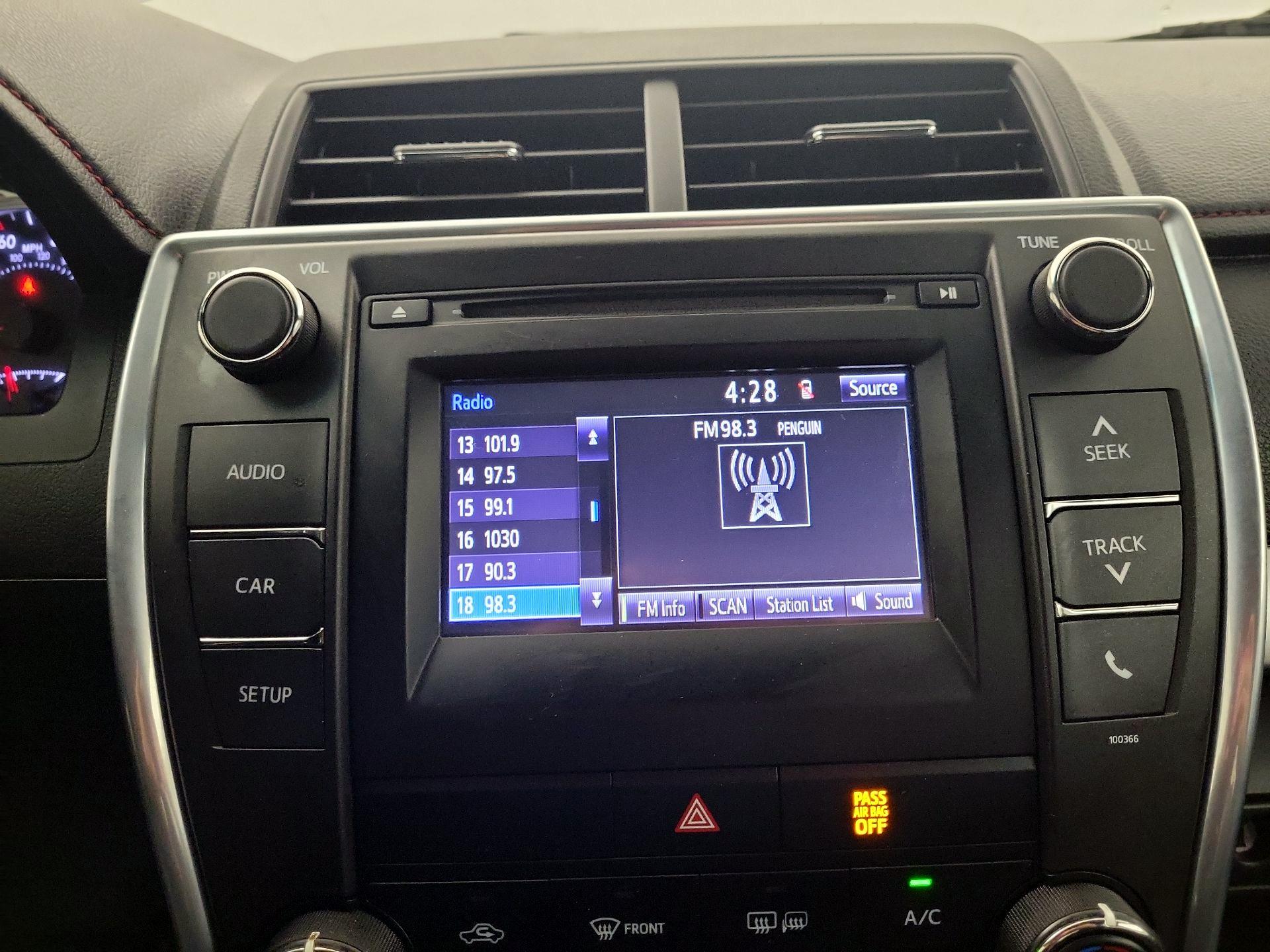 Thumbnail: 2015 Toyota Camry - 13