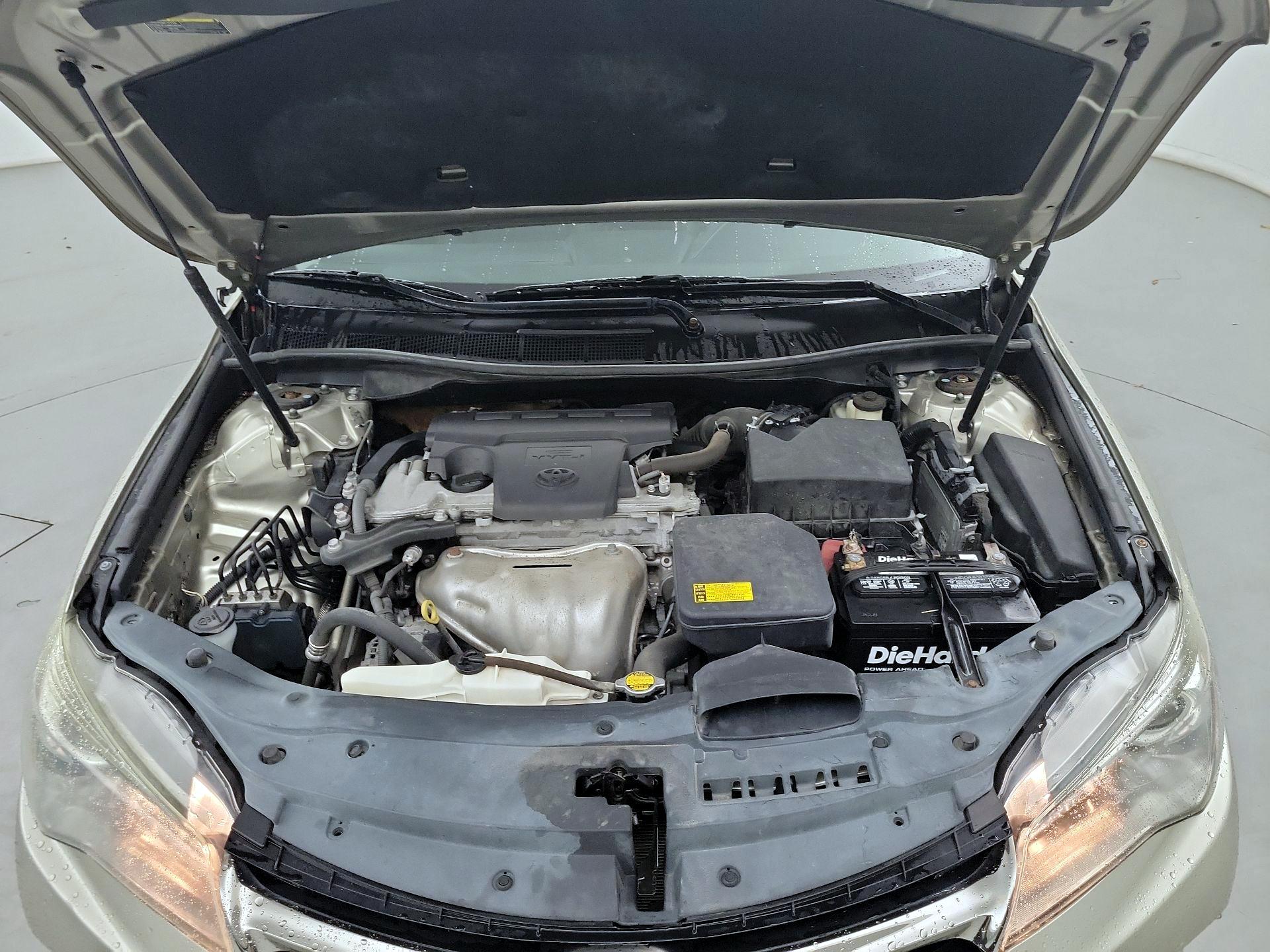 Thumbnail: 2015 Toyota Camry - 19