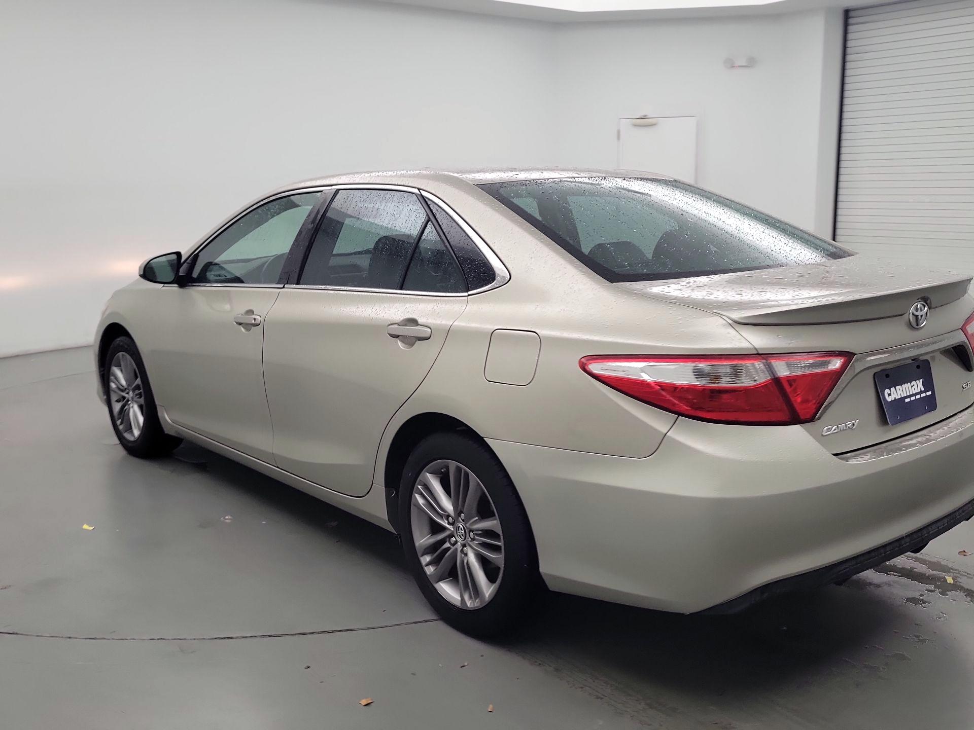 Thumbnail: 2015 Toyota Camry - 7