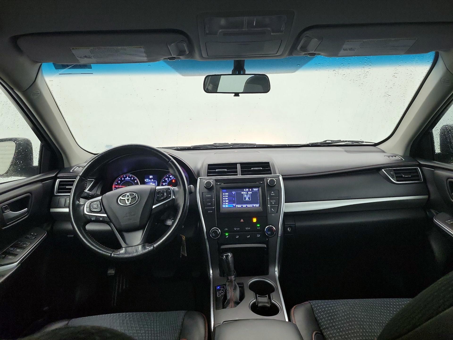 Thumbnail: 2015 Toyota Camry - 8