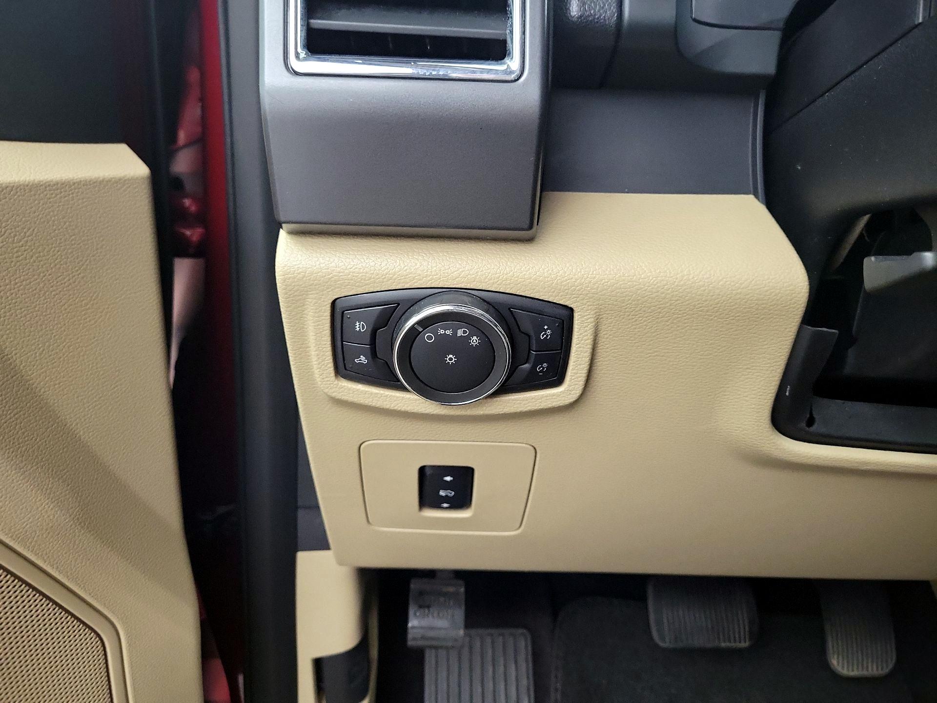 Thumbnail: 2016 Ford F-150 - 11