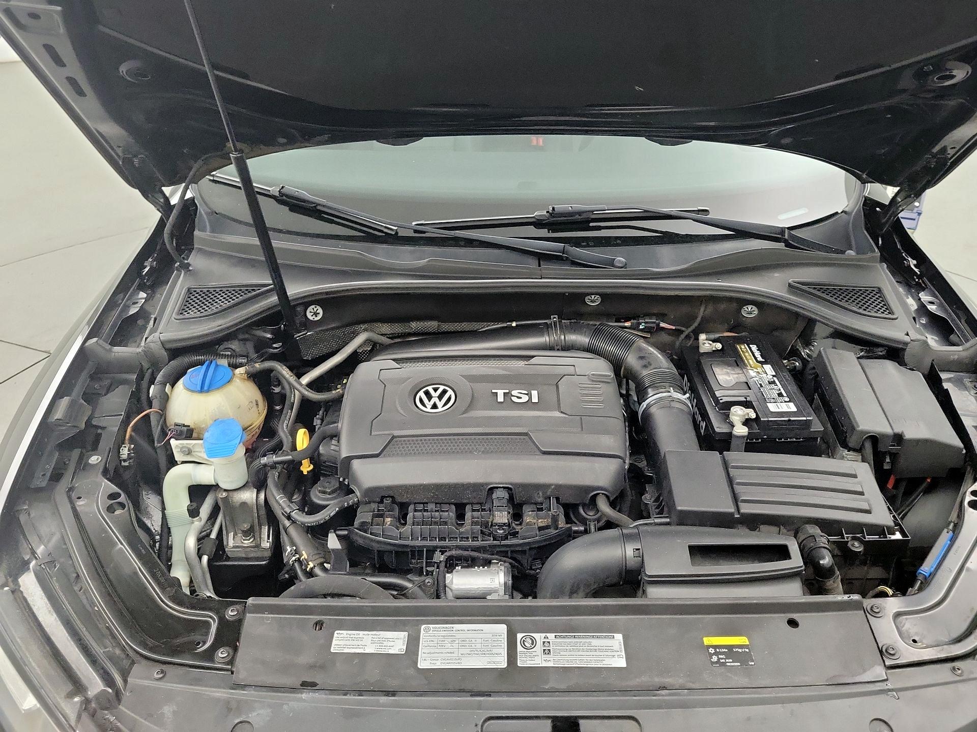 Thumbnail: 2016 Volkswagen Passat - 20