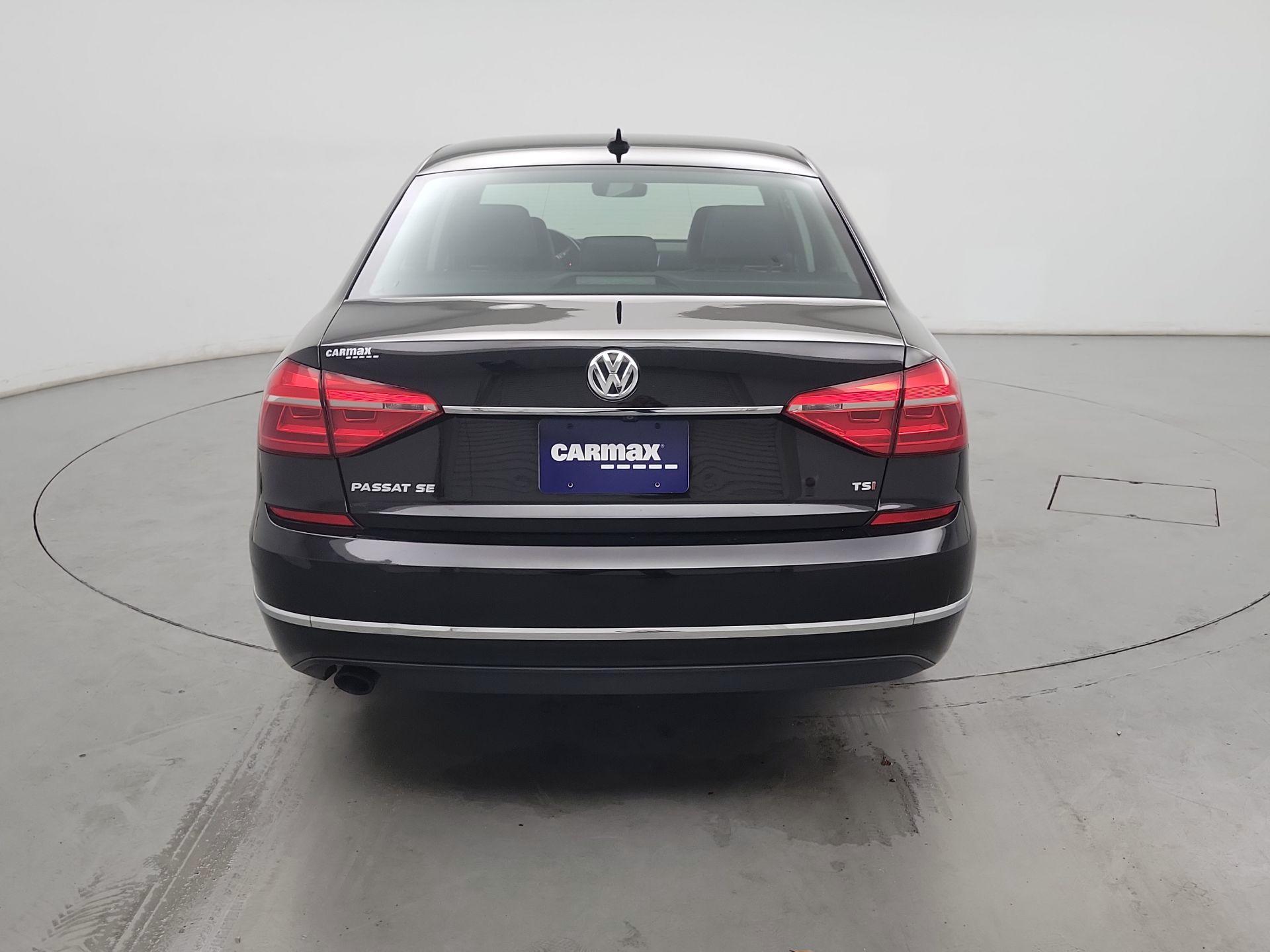 Thumbnail: 2016 Volkswagen Passat - 6