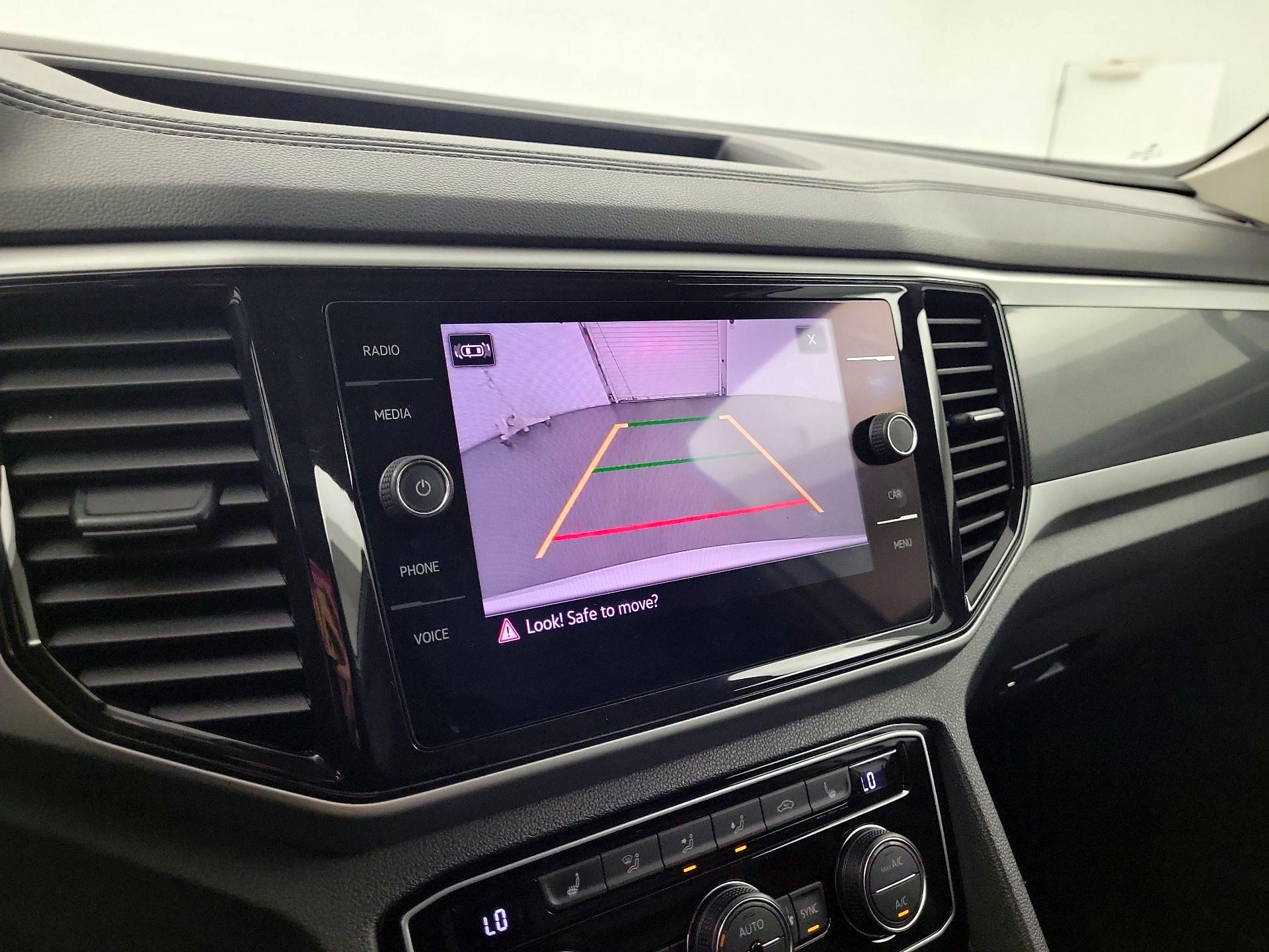 Thumbnail: 2021 Volkswagen Atlas - 13