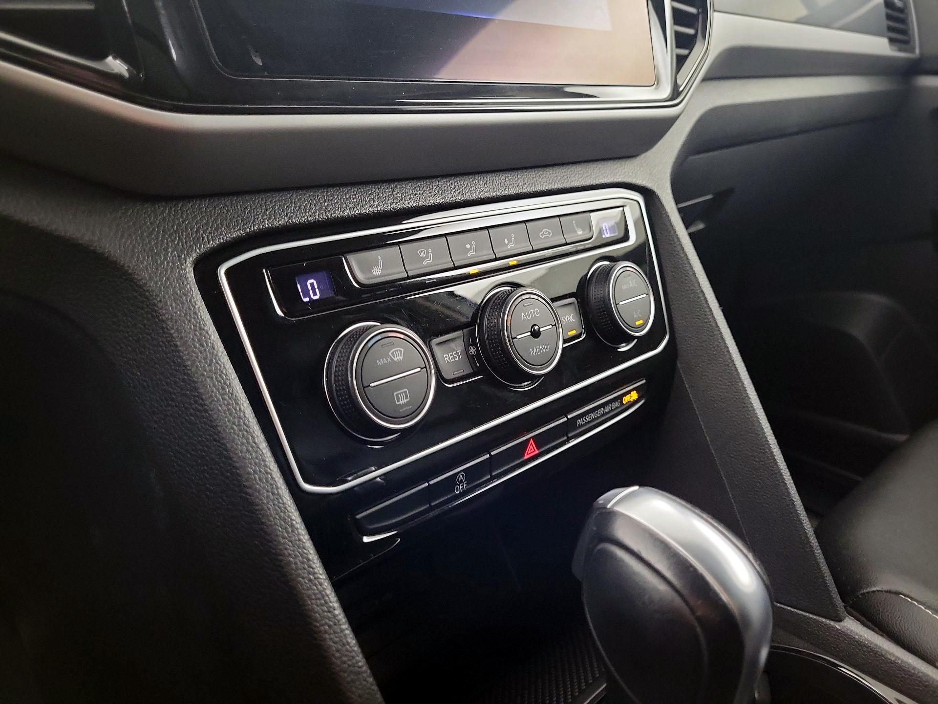 Thumbnail: 2021 Volkswagen Atlas - 15