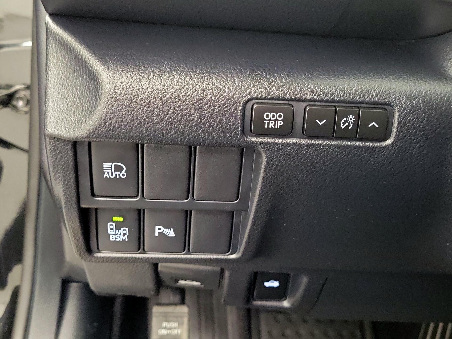 Thumbnail: 2019 Lexus RC - 11