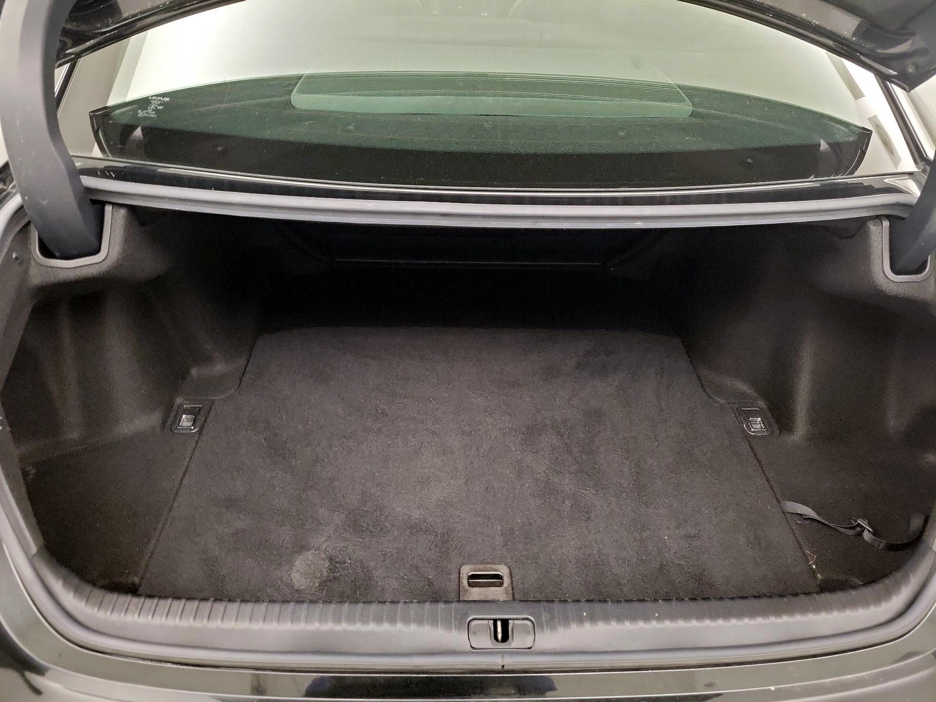 Thumbnail: 2019 Lexus RC - 20