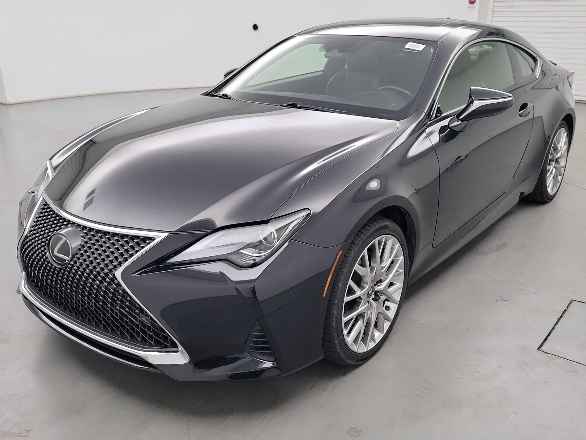 Thumbnail: 2019 Lexus RC - 3