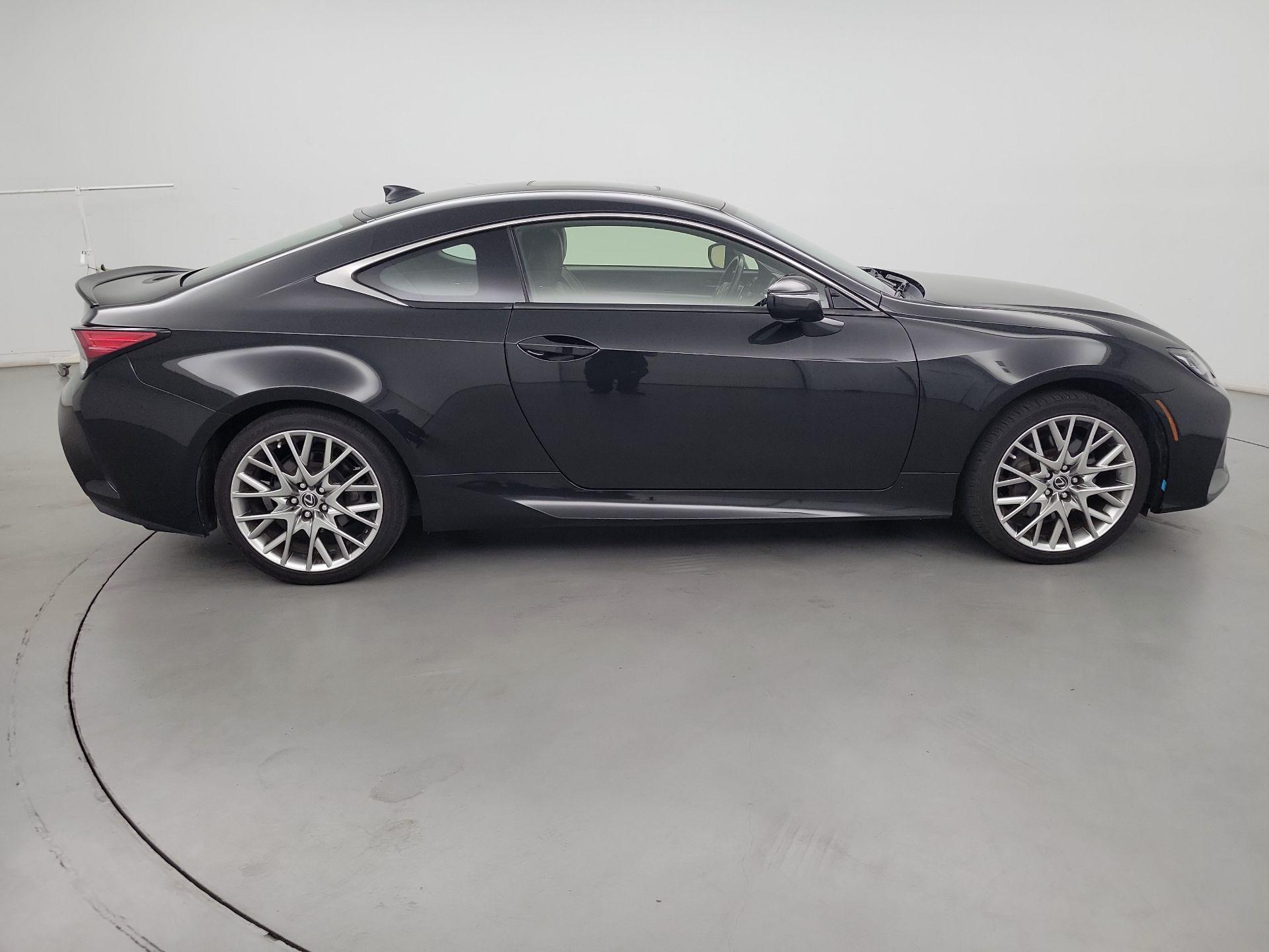 Thumbnail: 2019 Lexus RC - 4