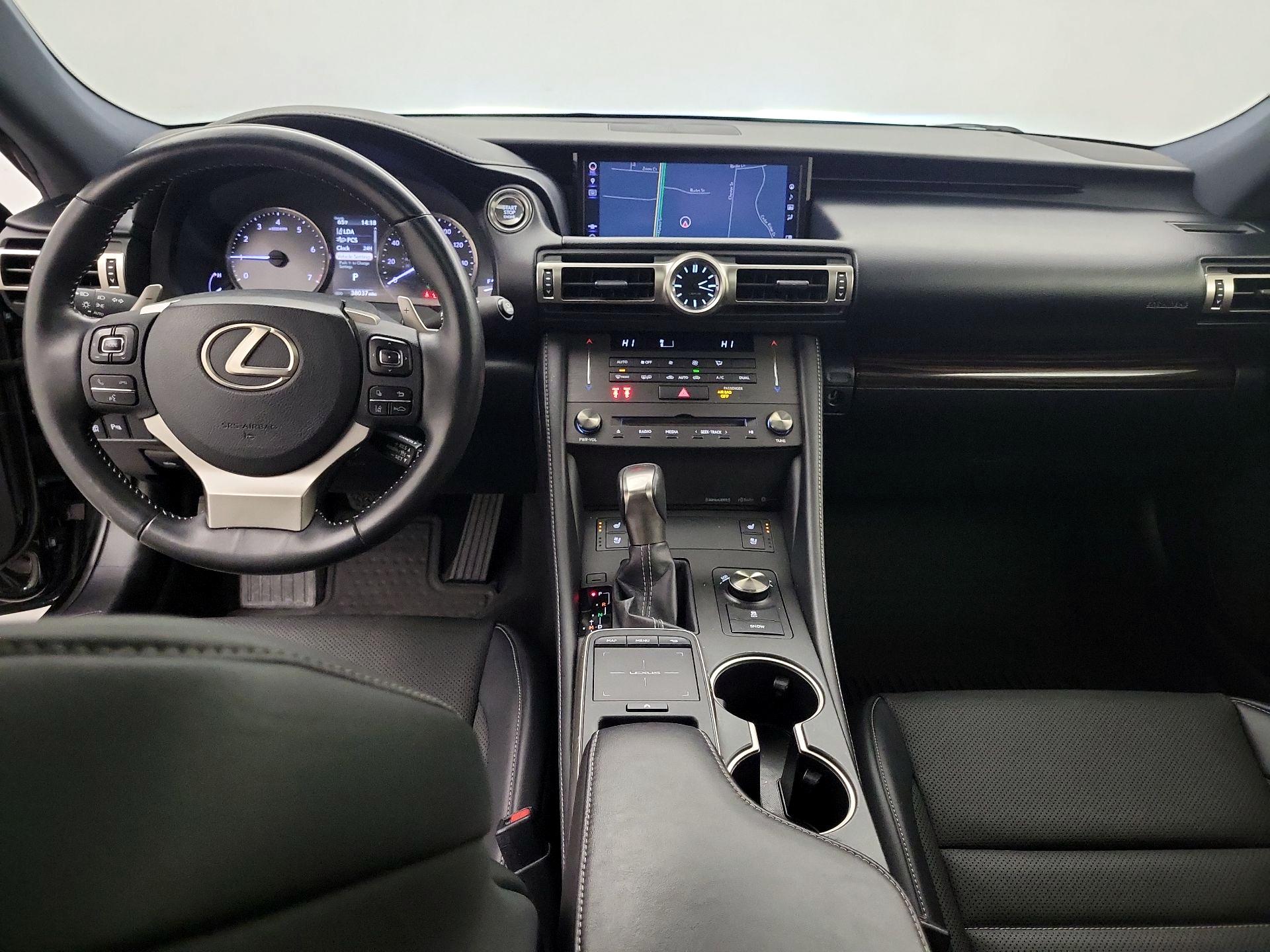 Thumbnail: 2019 Lexus RC - 8