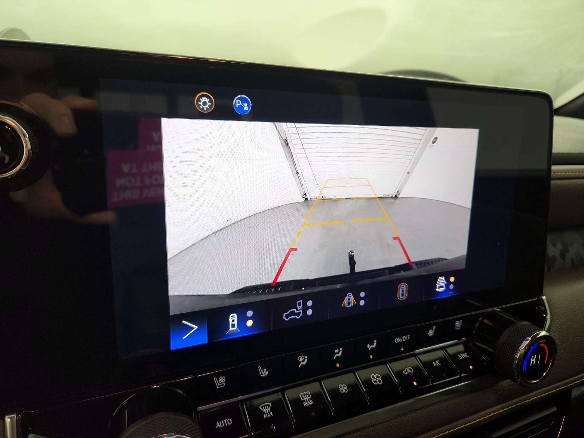 Thumbnail: 2024 Chevrolet Colorado - 13