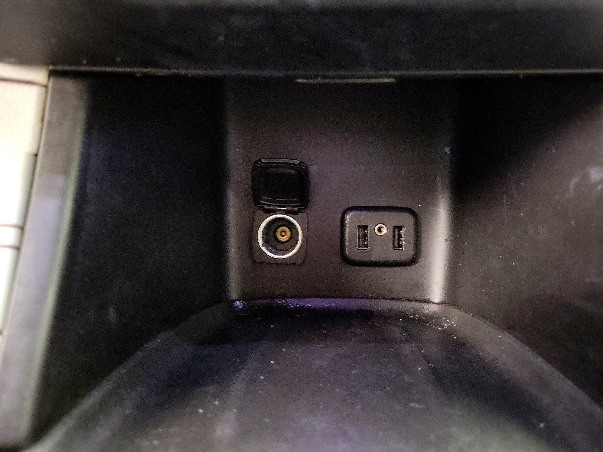 Thumbnail: 2019 GMC Acadia - 16