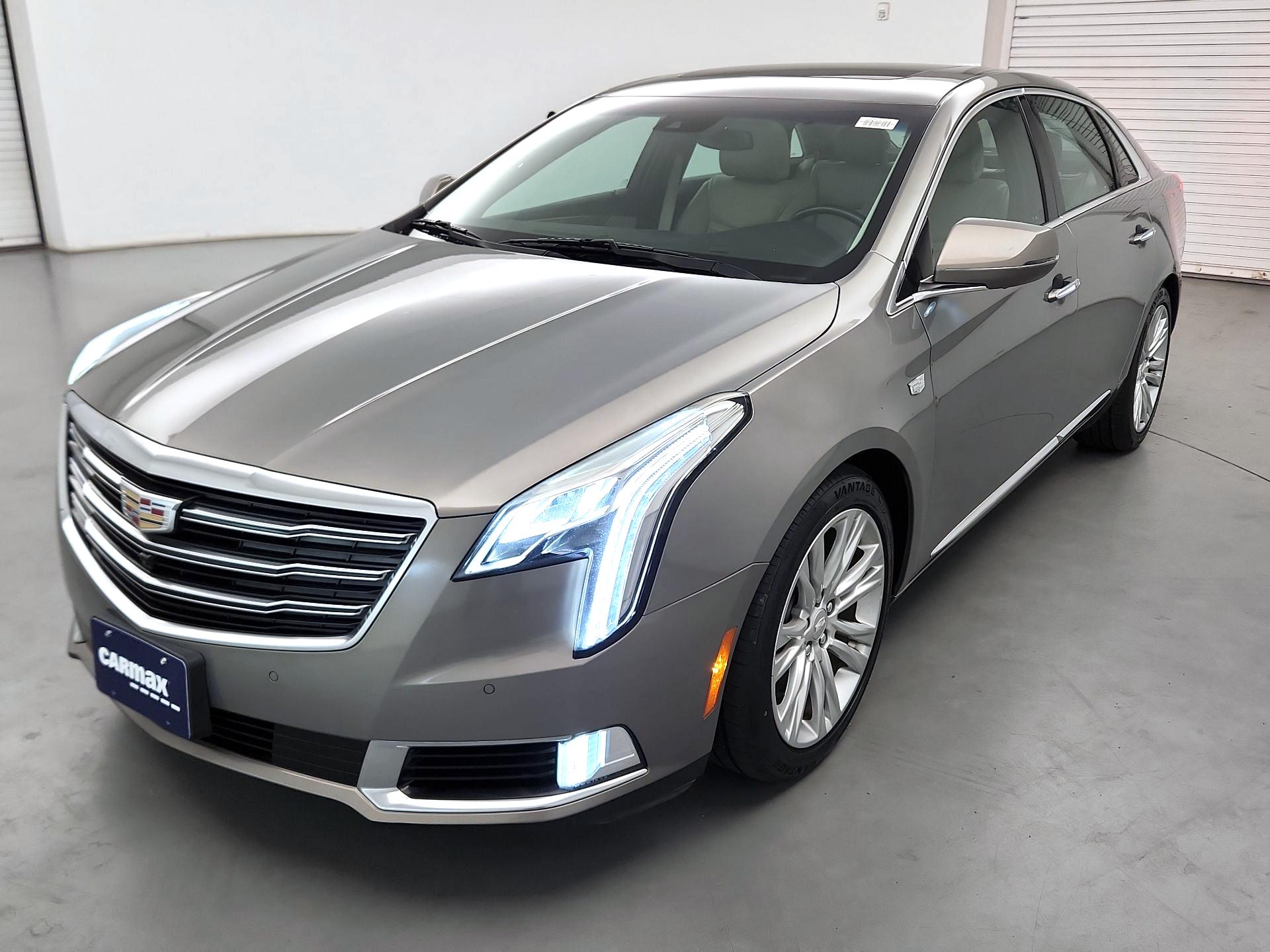 Thumbnail: 2018 Cadillac XTS - 3