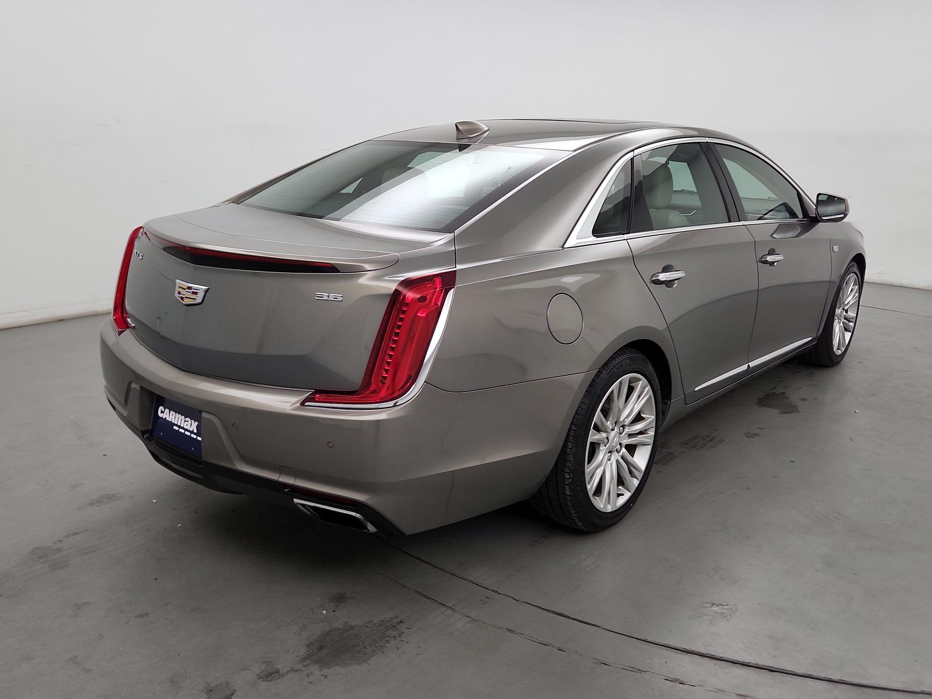 Thumbnail: 2018 Cadillac XTS - 5