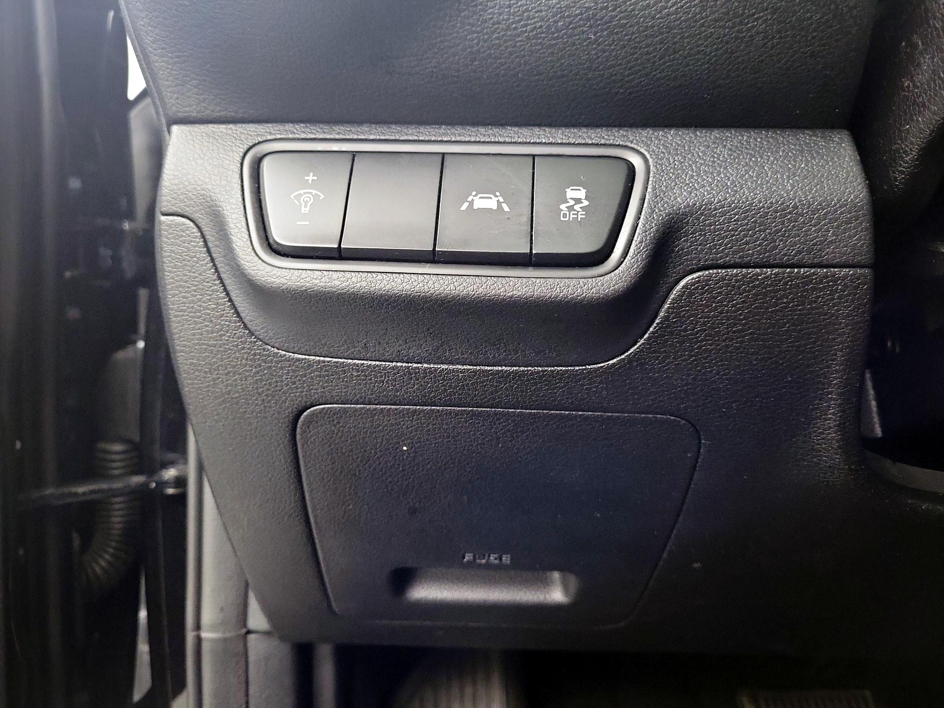 Thumbnail: 2019 Kia Forte - 11