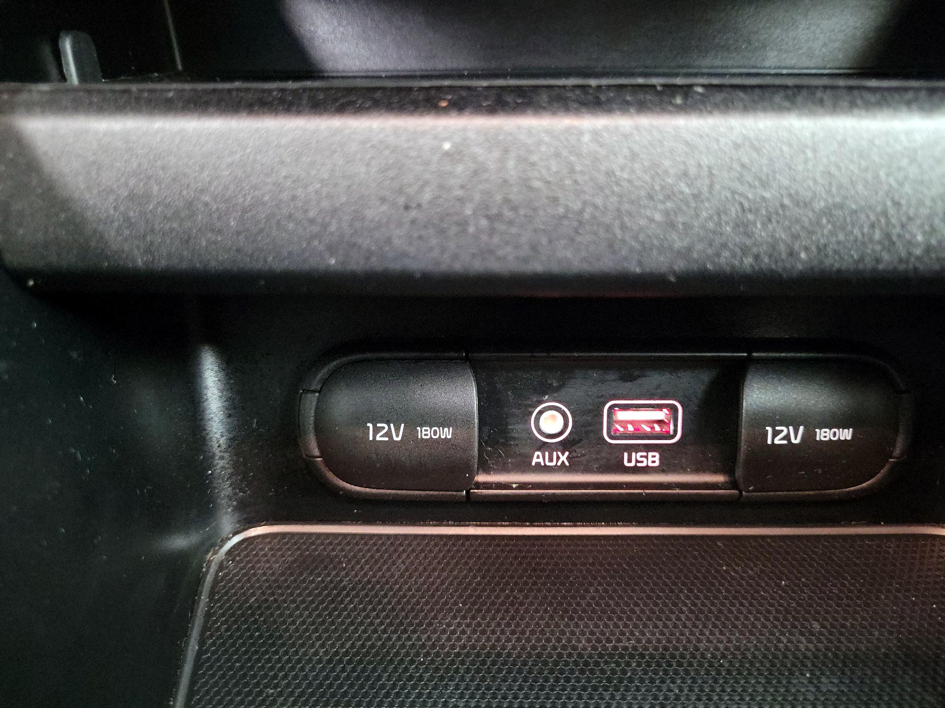 Thumbnail: 2019 Kia Forte - 16