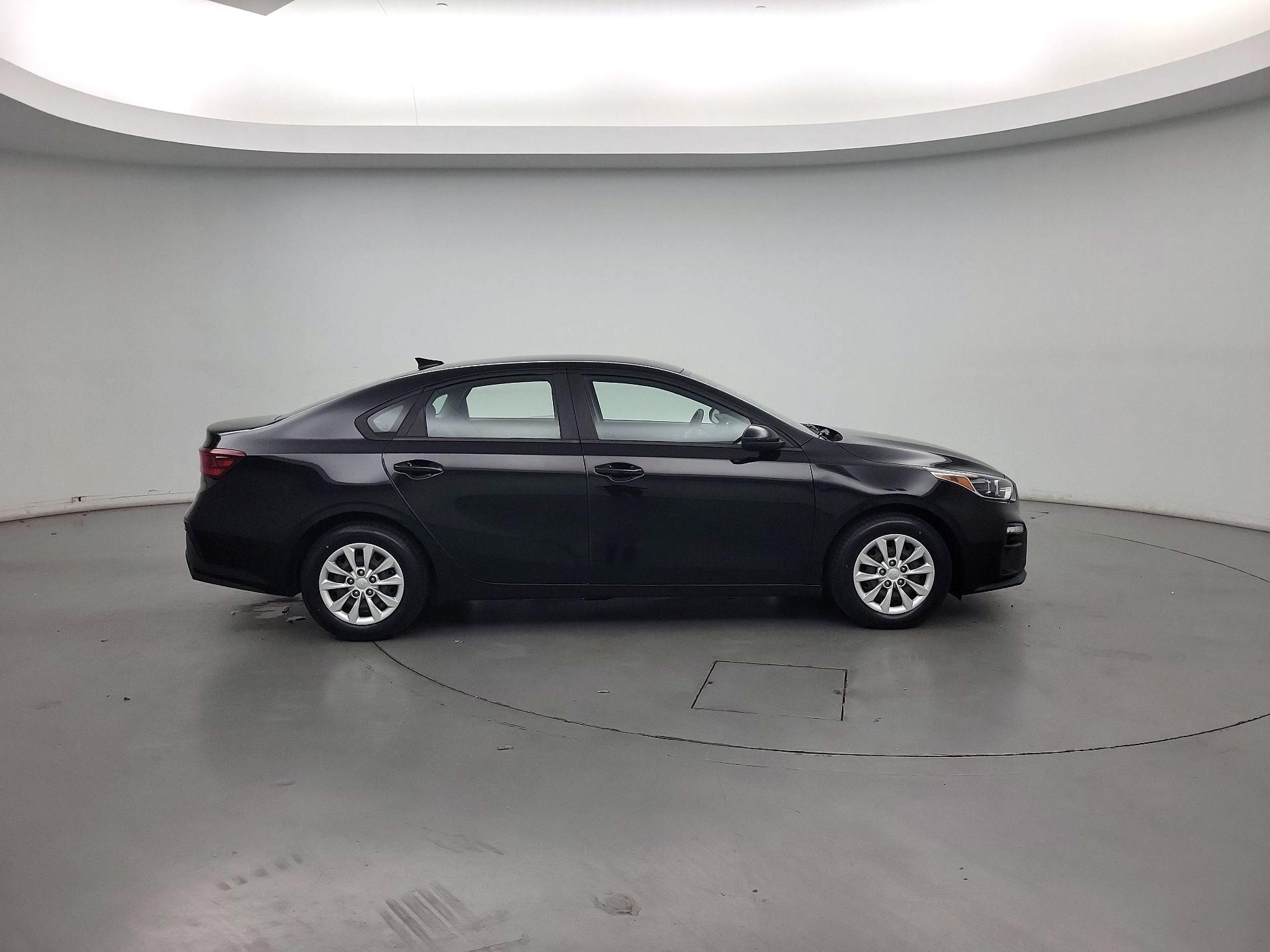 Thumbnail: 2019 Kia Forte - 4