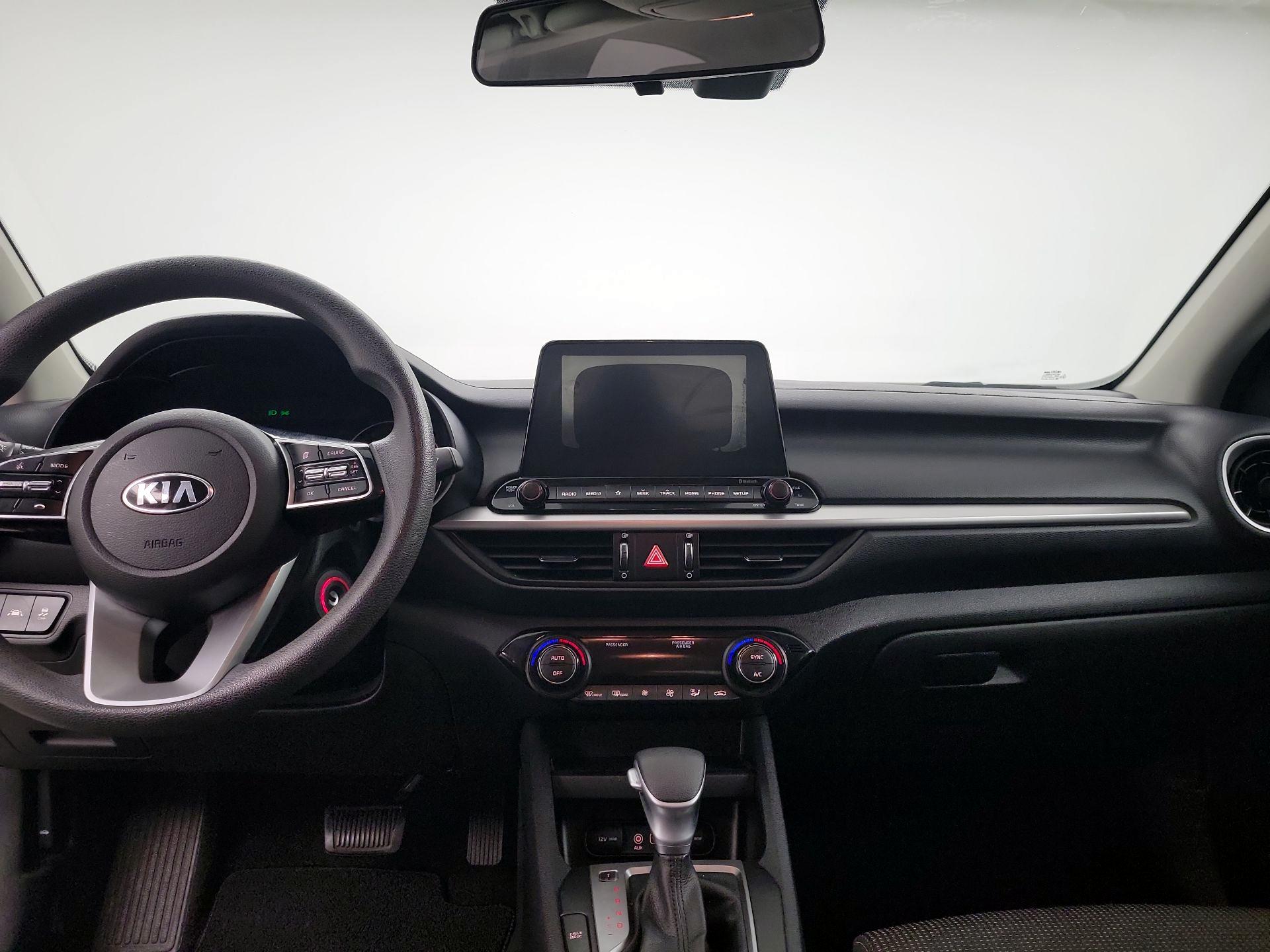 Thumbnail: 2019 Kia Forte - 8