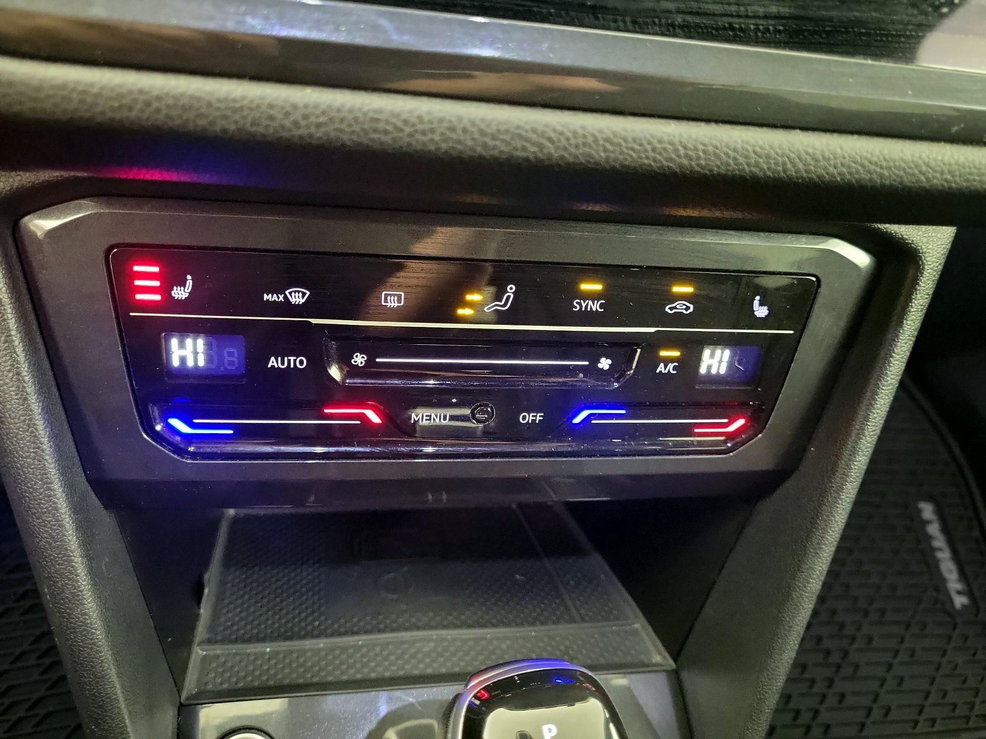 Thumbnail: 2023 Volkswagen Tiguan - 14