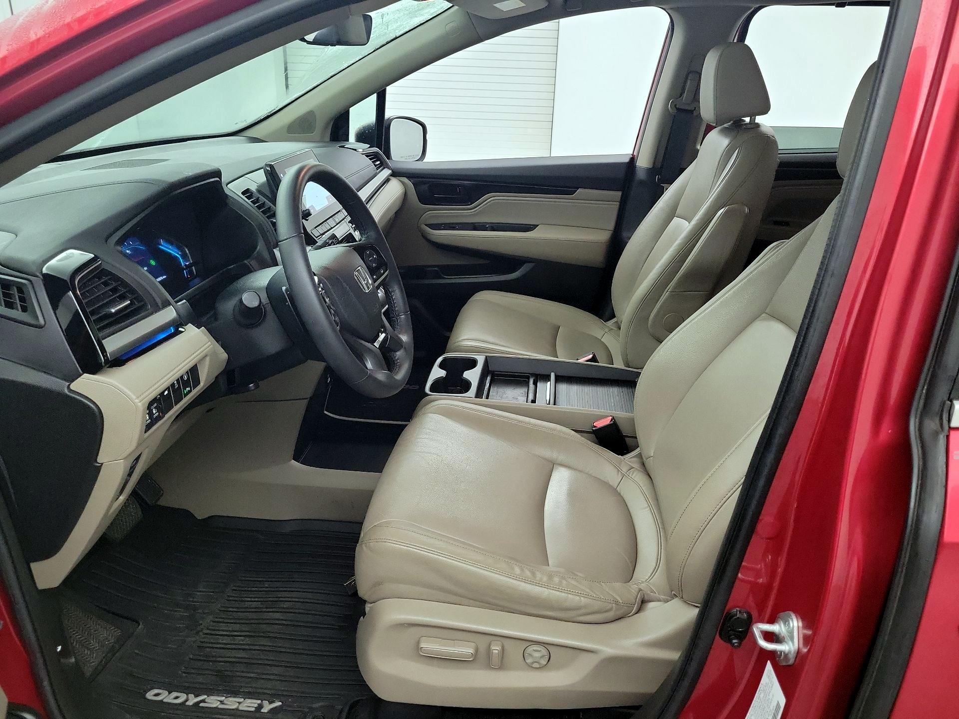 Thumbnail: 2023 Honda Odyssey - 9