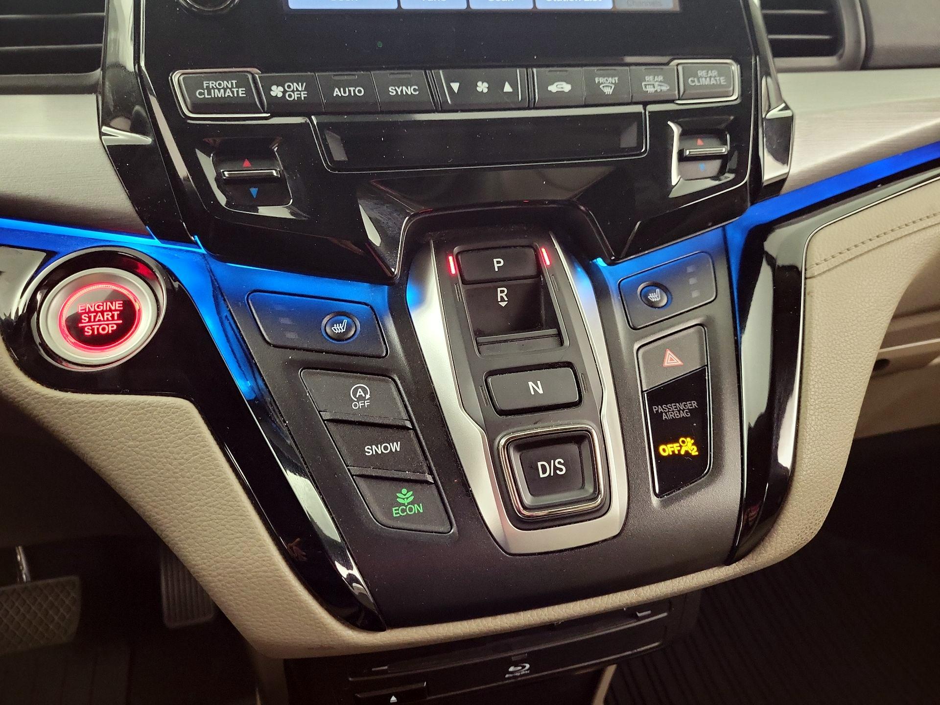 Thumbnail: 2023 Honda Odyssey - 16