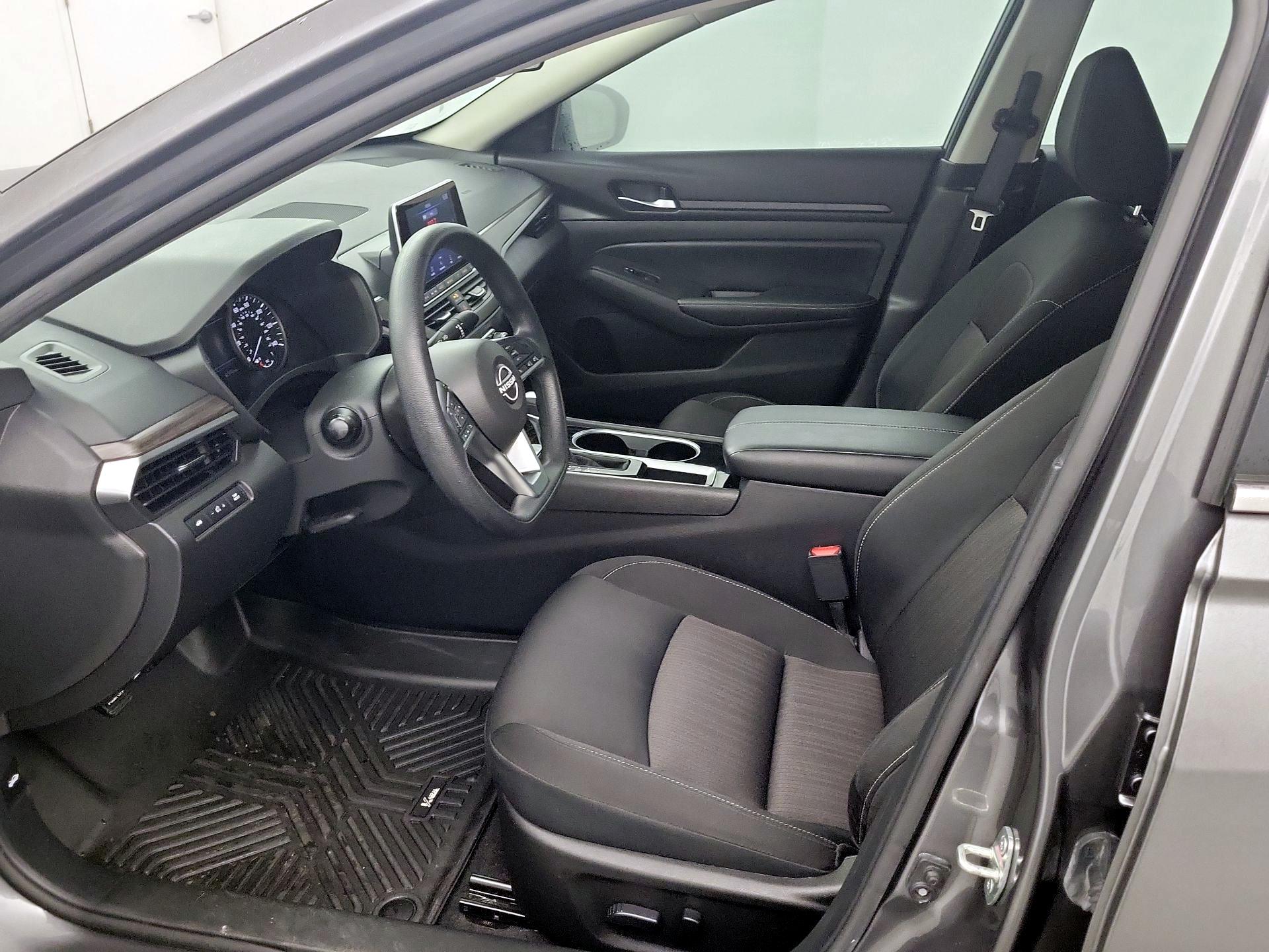 Thumbnail: 2024 Nissan Altima - 9